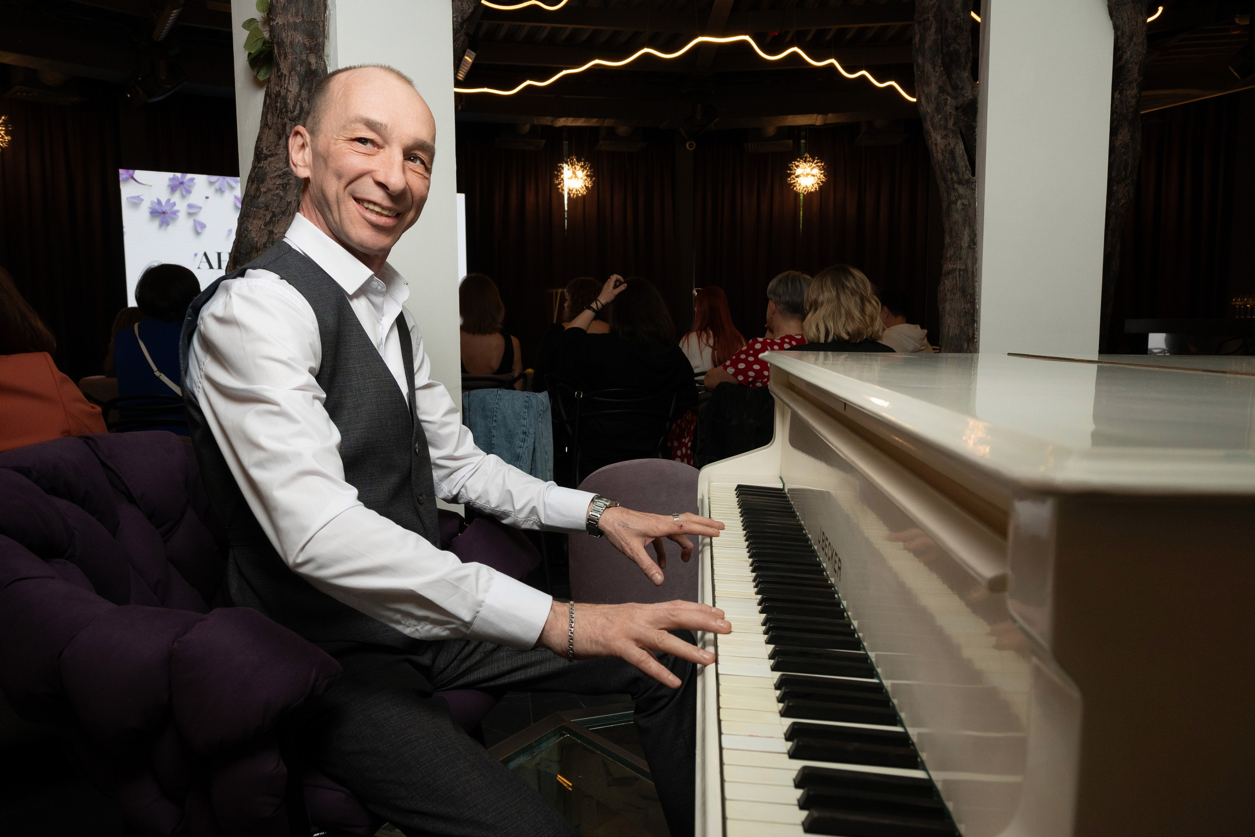 Торжественные мероприятия, дни рождения, корпоративы. Фотограф мероприятий в Москве