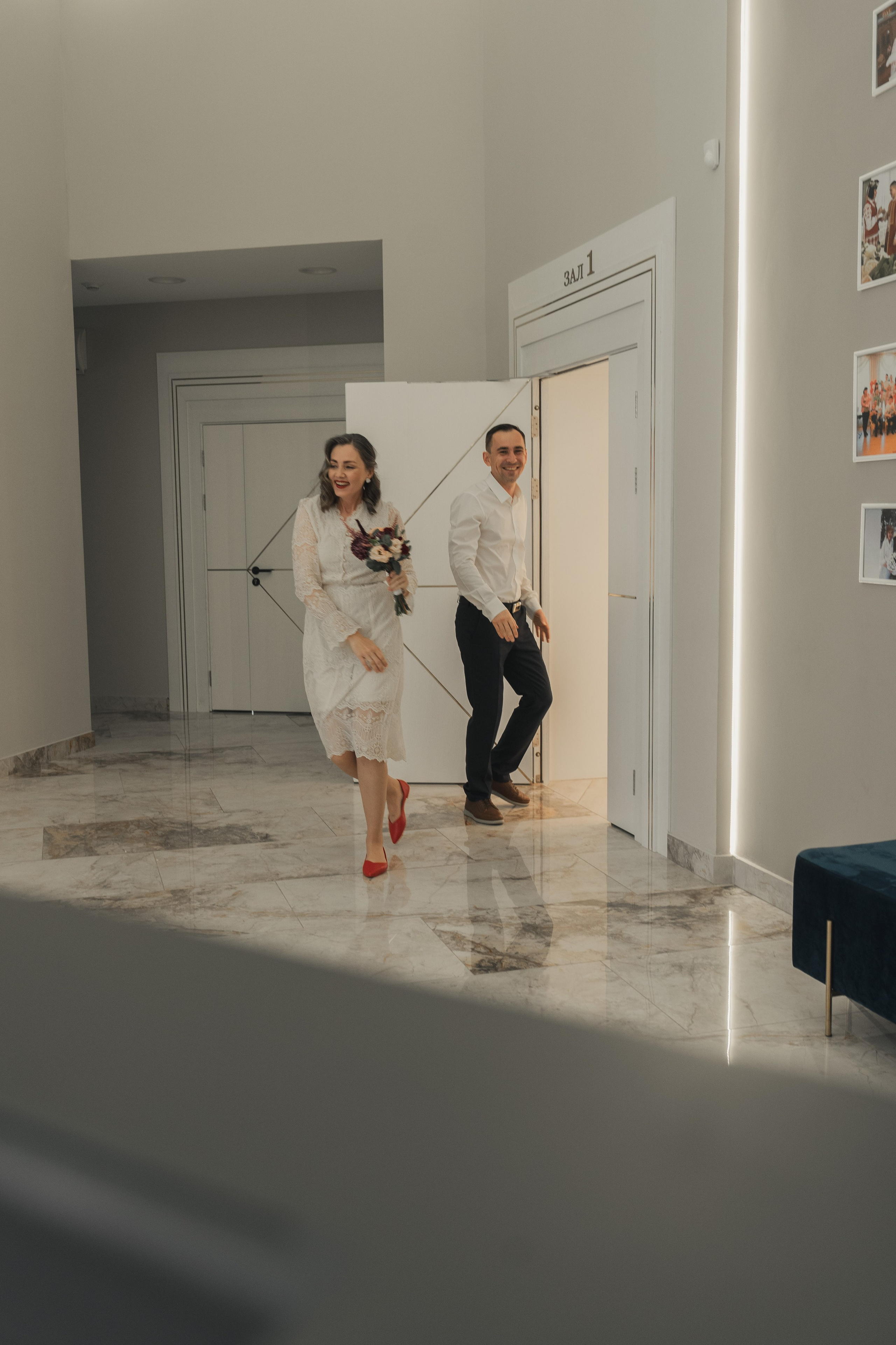 В ЗАГСе. Лена и Денис. Семейный фотограф Екатеринбург Татьяна Девятых