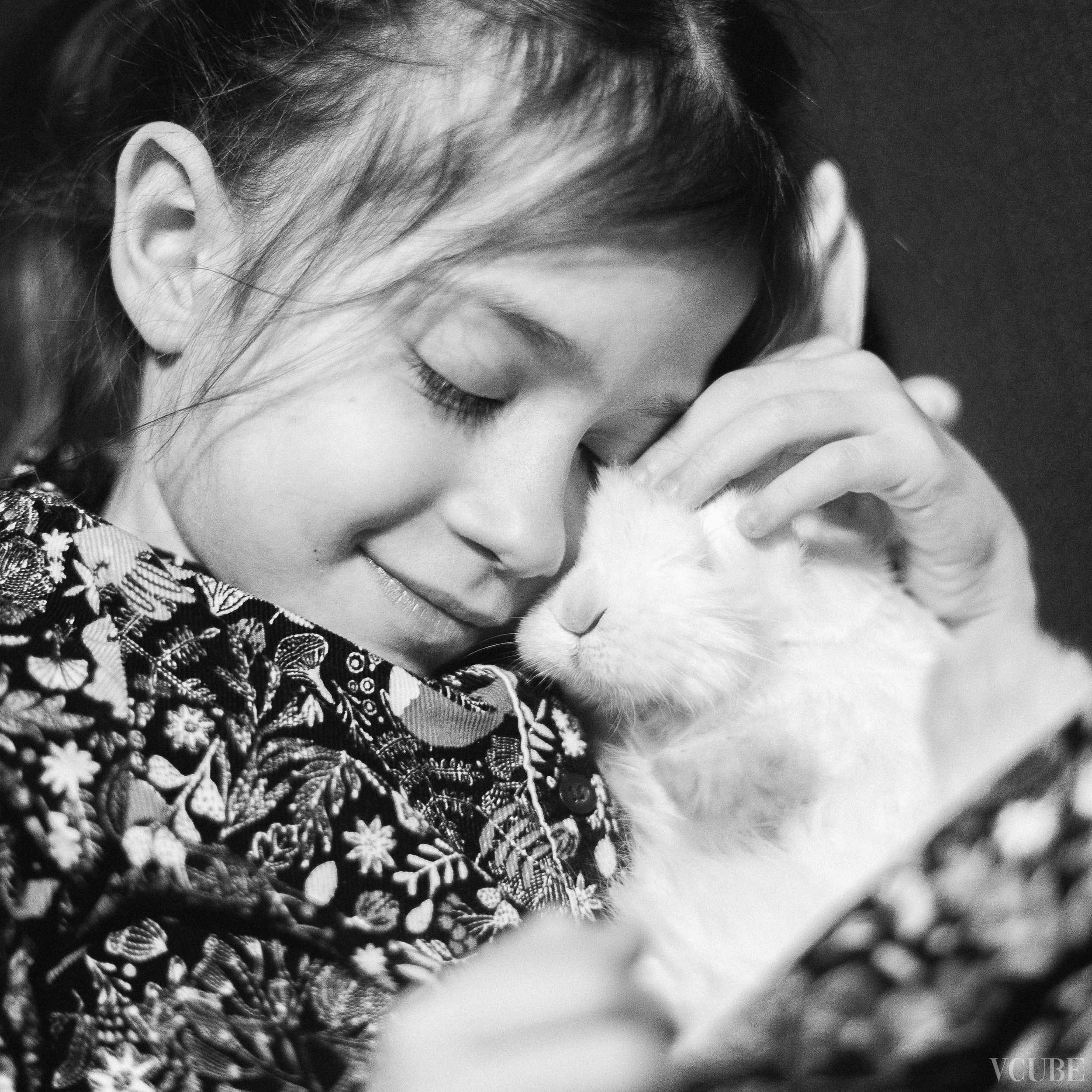 Съемка дочки в студии. Фотограф Денис Денисов