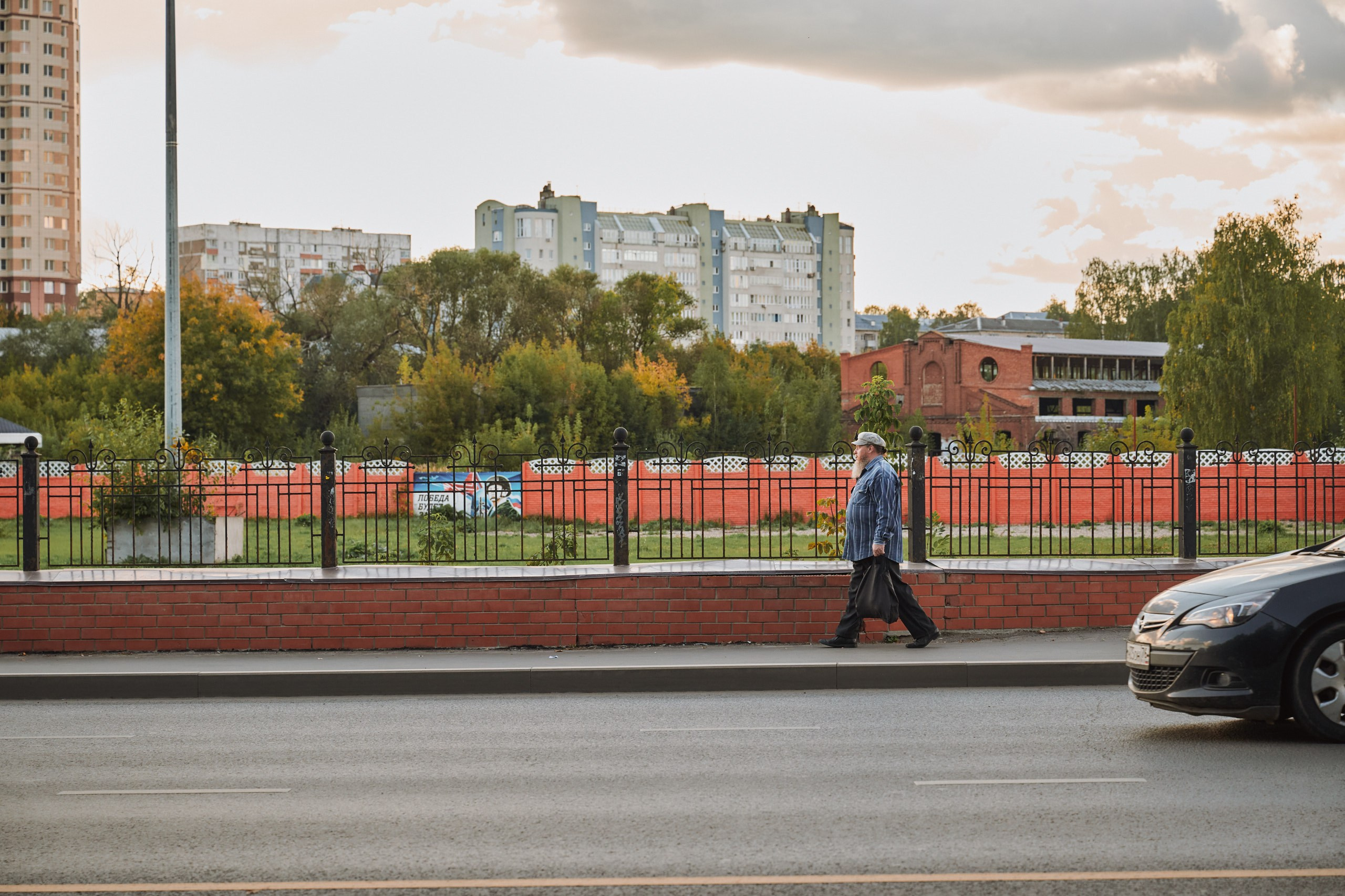 Фотопроект «The Люди» фотограф Александр Кондаков. Фотограф для маркетплейсов в Иваново | Съемки одежды и белья
