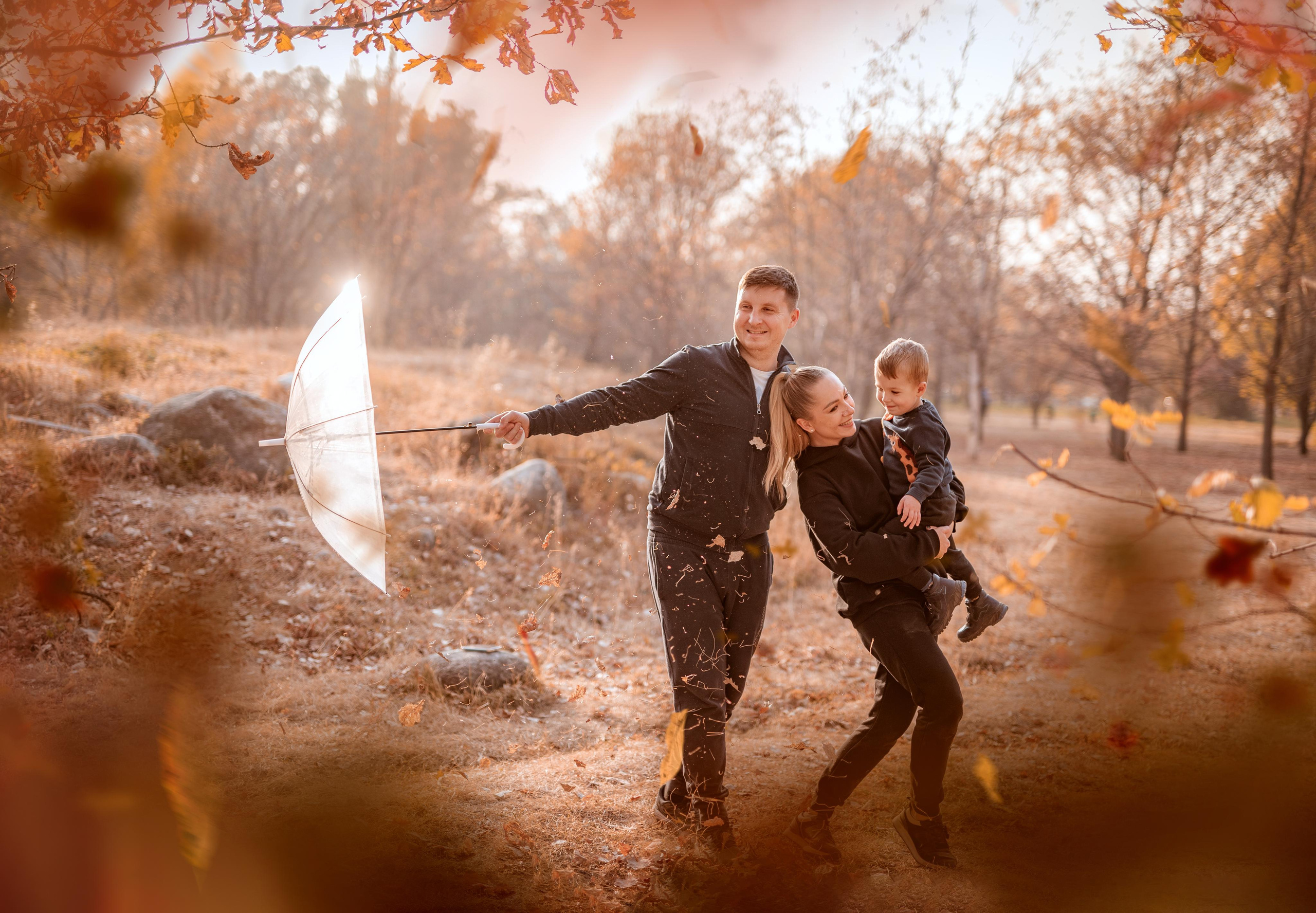 Семейная фотопрогулка в Алматы. Фотограф в Алматы Новгородская Мария