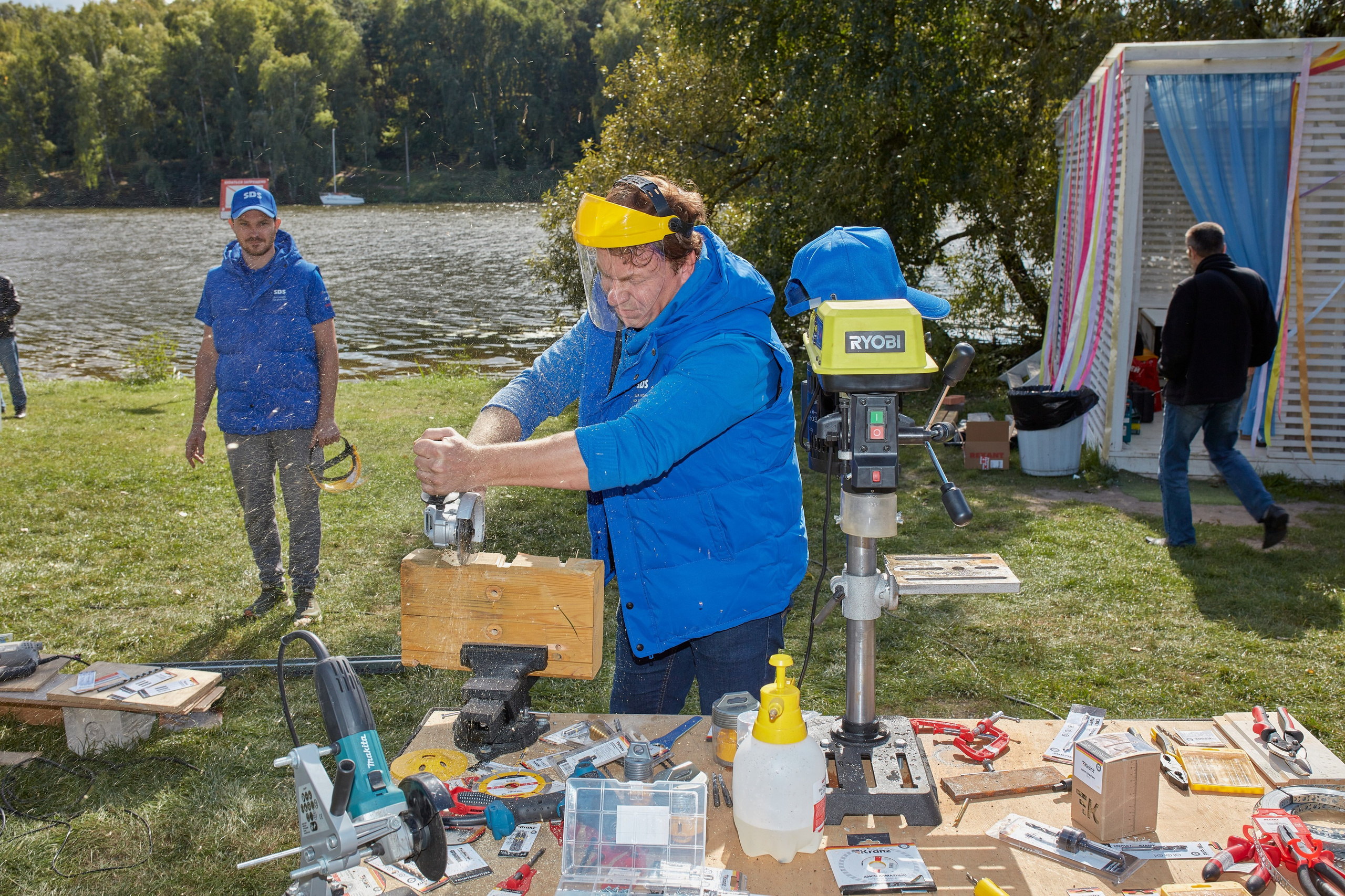 Форм электромонтажников Rexant и Kranz. Коммерческий фотограф в Москве Павел Володин — фотосъемка для бизнеса