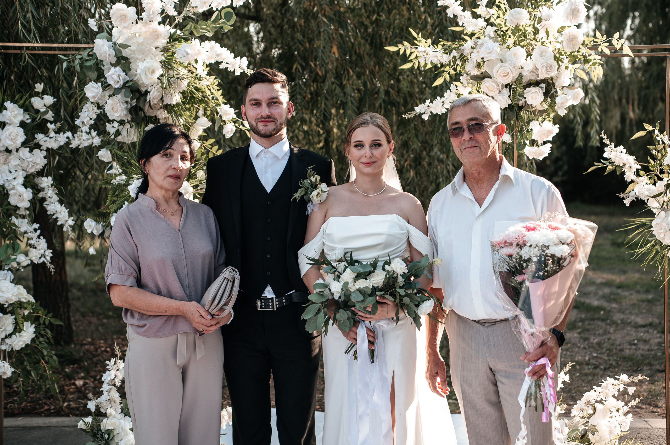 Даниил и Валерия. Черная утка. Полный день. Фотограф Екатерина Бочарникова
