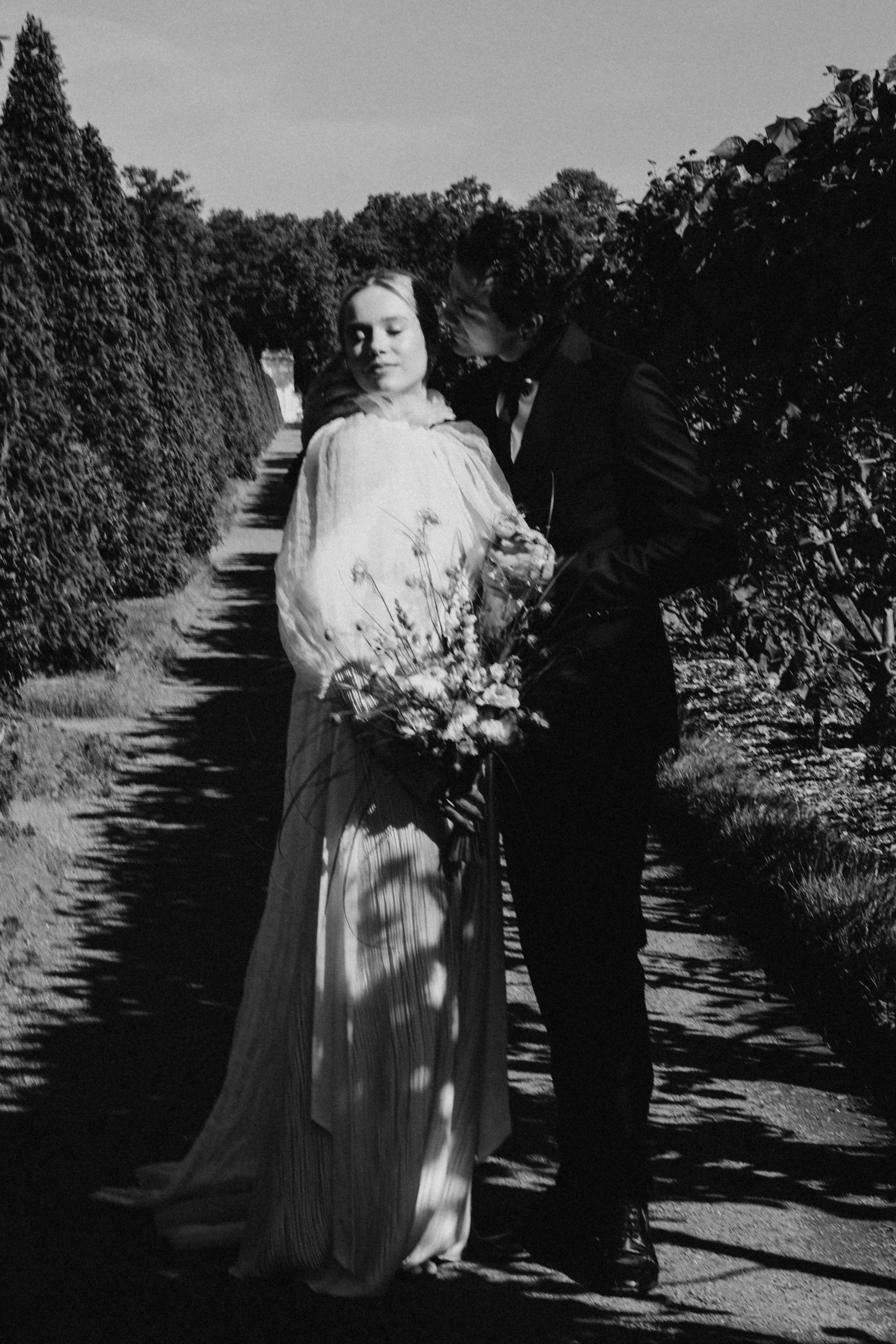 СВАДЕБНАЯ СЬЕМКА В ПАРКЕ ОРАНИЕНБАУМ. Профессиональный фотограф, Санкт-Петербург — Виктория Богомолова