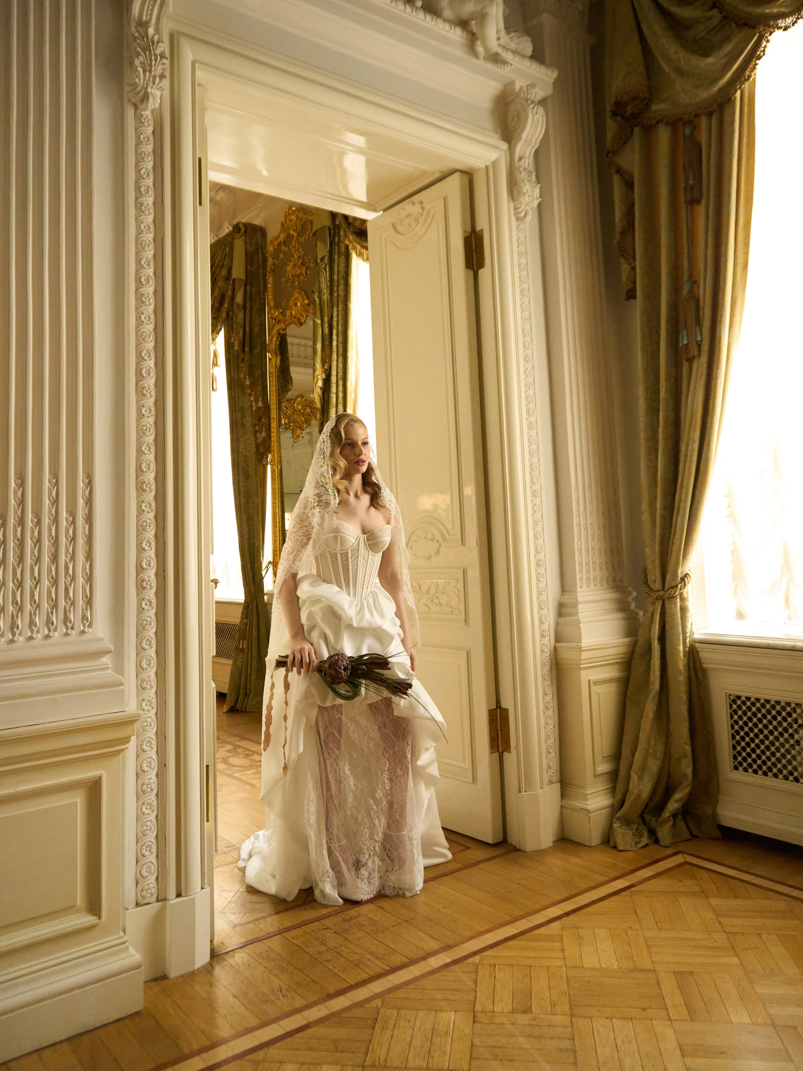 Сборы+прогулка. Свадебный фотограф в Москве Алина Лисовская