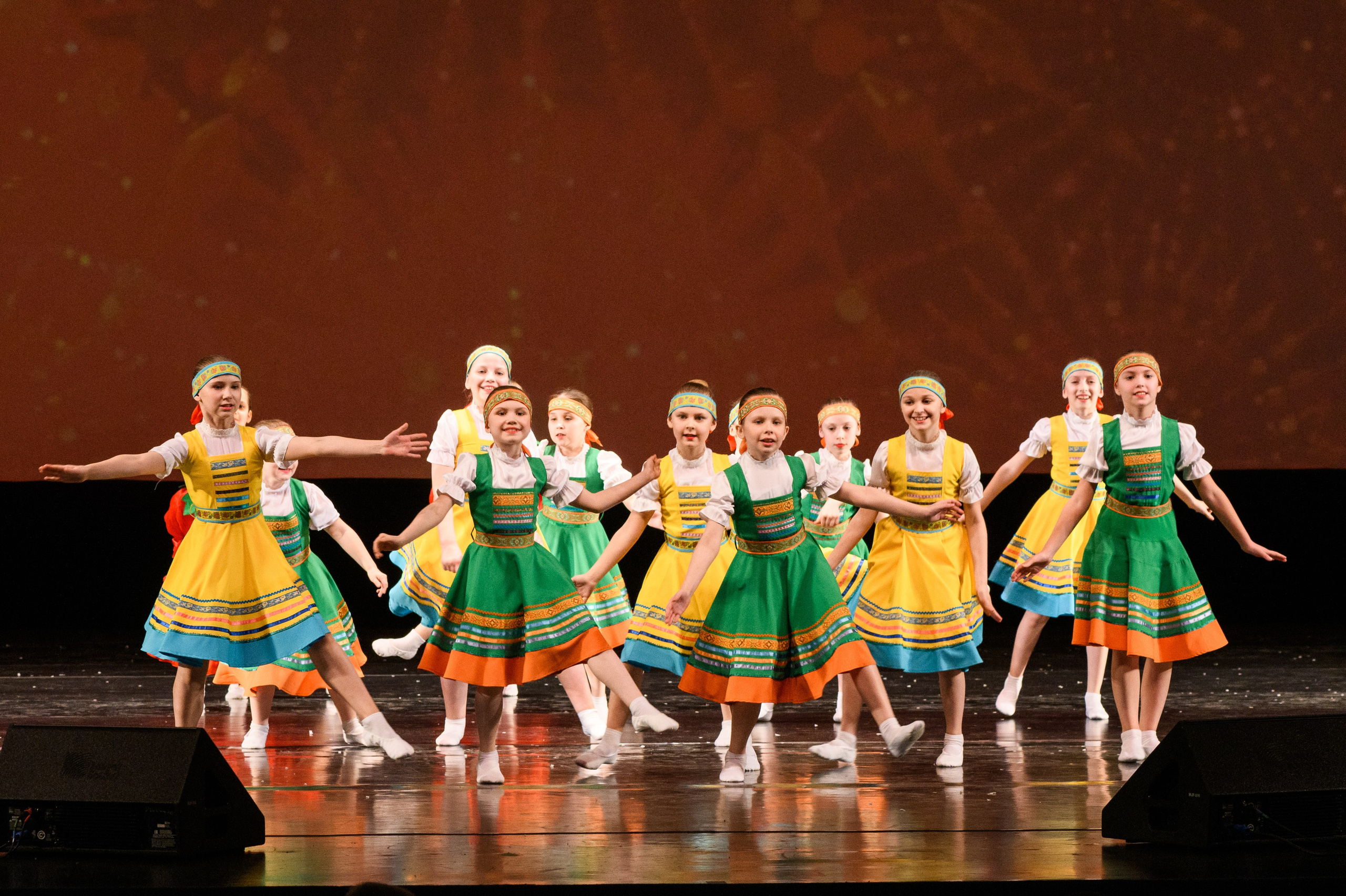 23 апреля, часть 2, БКЗ Октябрьский, г. Санкт-Петербург. Золотое яблочко