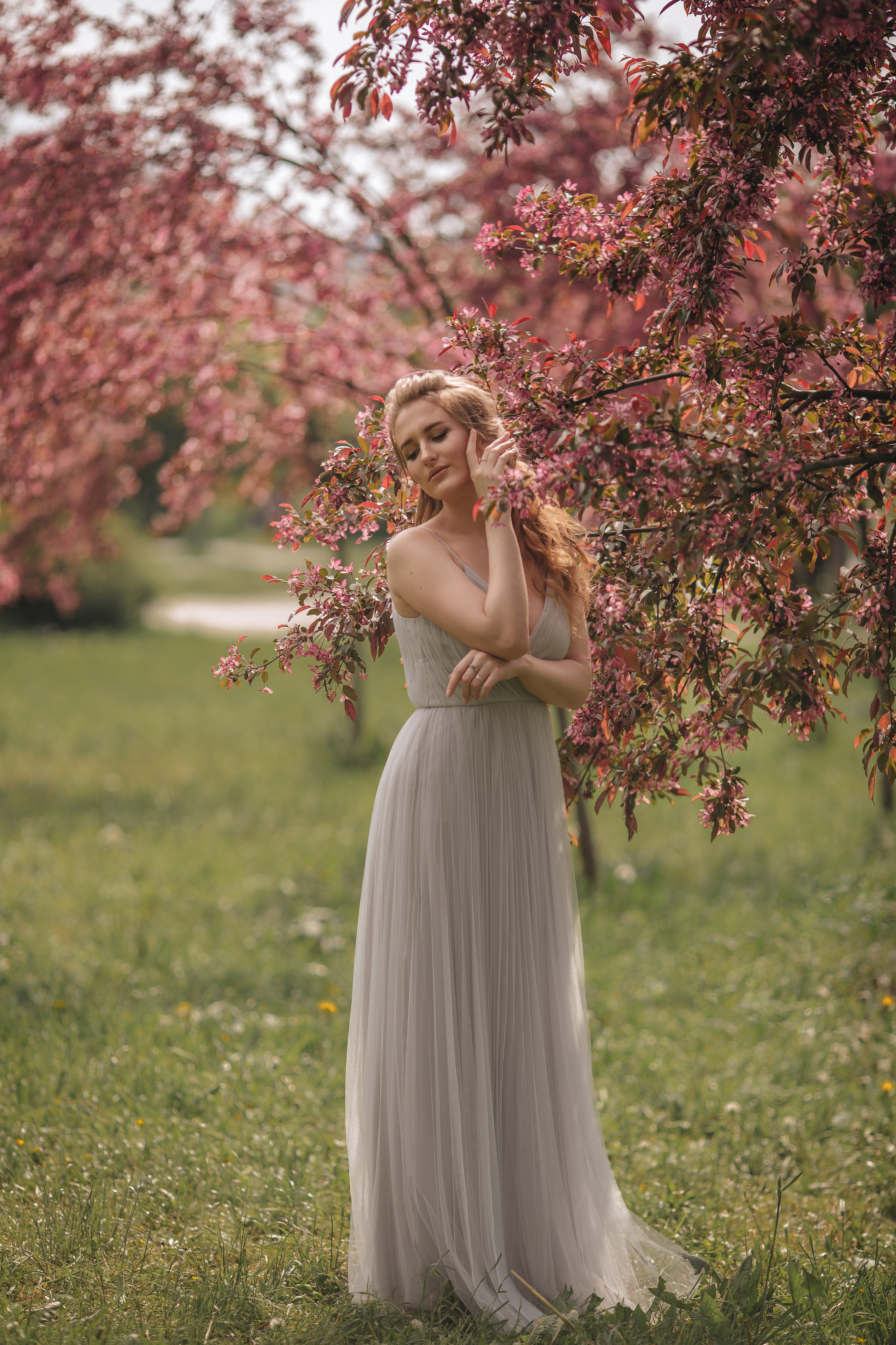 Фотосъемки в цветущих садах. Свадебный и семейный фотограф Спб Бошман Ирина