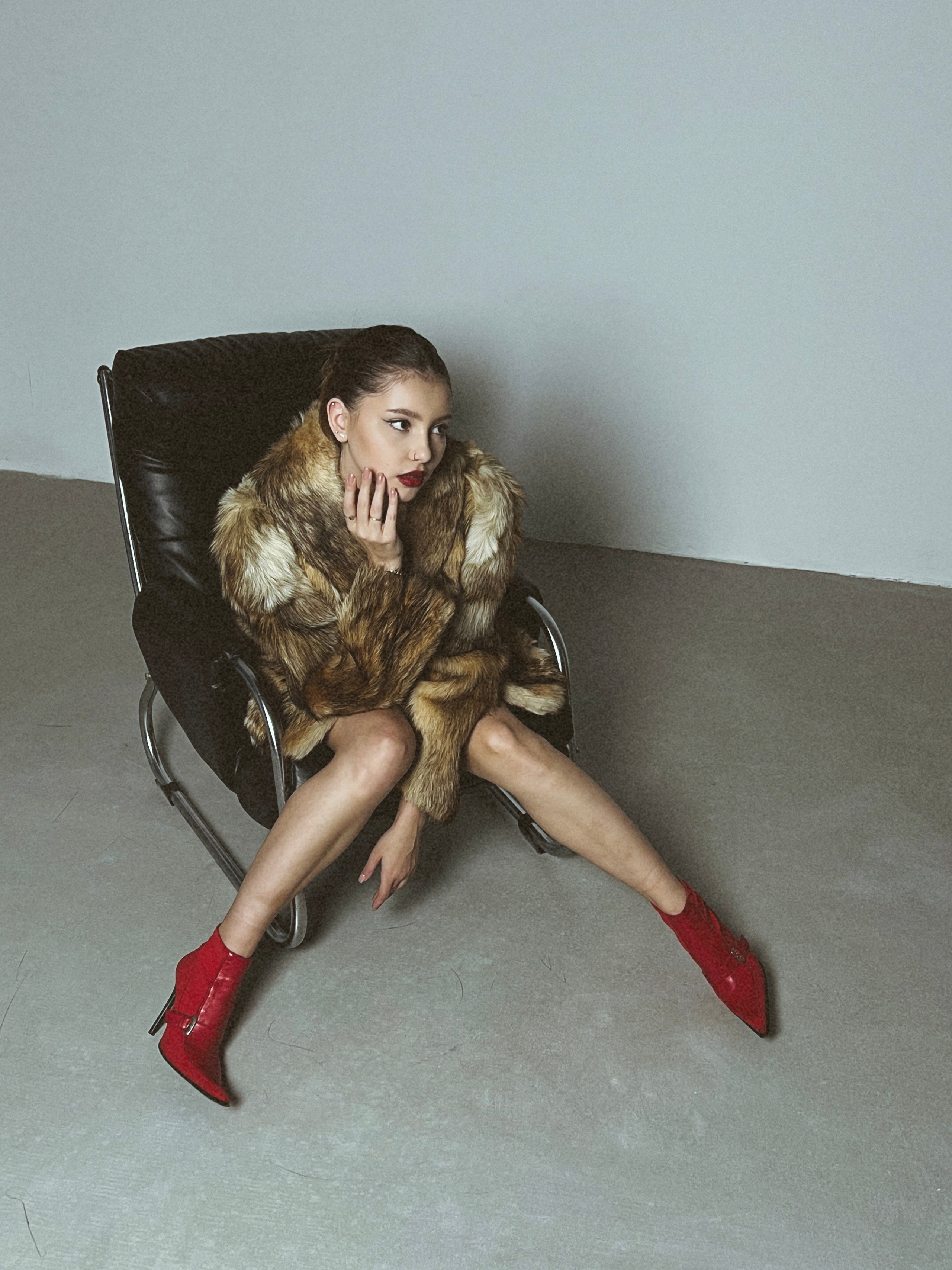 Катя — студийная съемка. Мобильный фотограф и видеограф — Алина