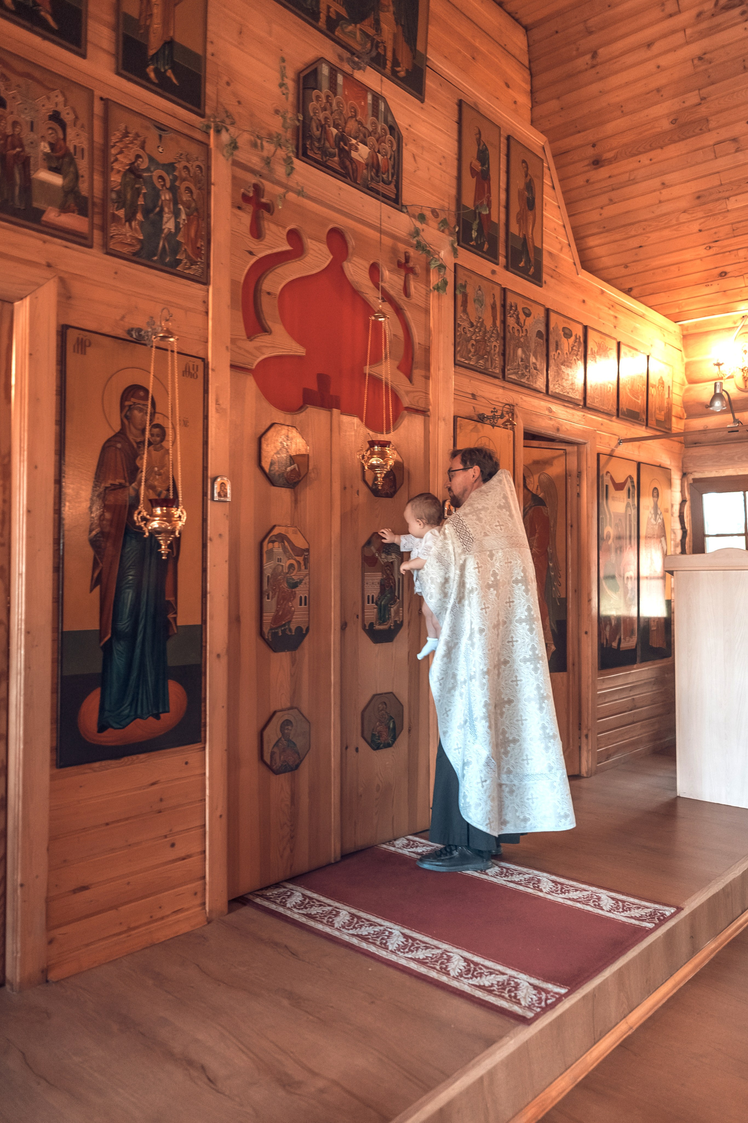 Таинство Крещения Варвары в Храме Рождества Пресвятой Богородицы. Главная