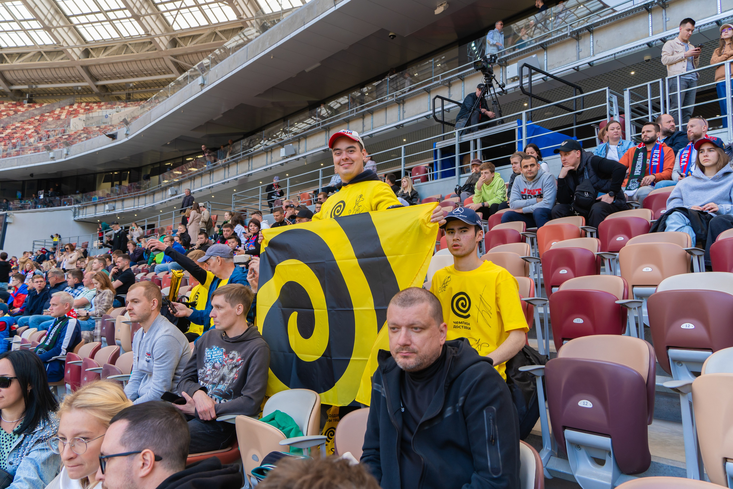 Яндекс.Еда. Лучшие курьеры в Москве. Репортажный и интерьерный фотограф Александра Солдатова