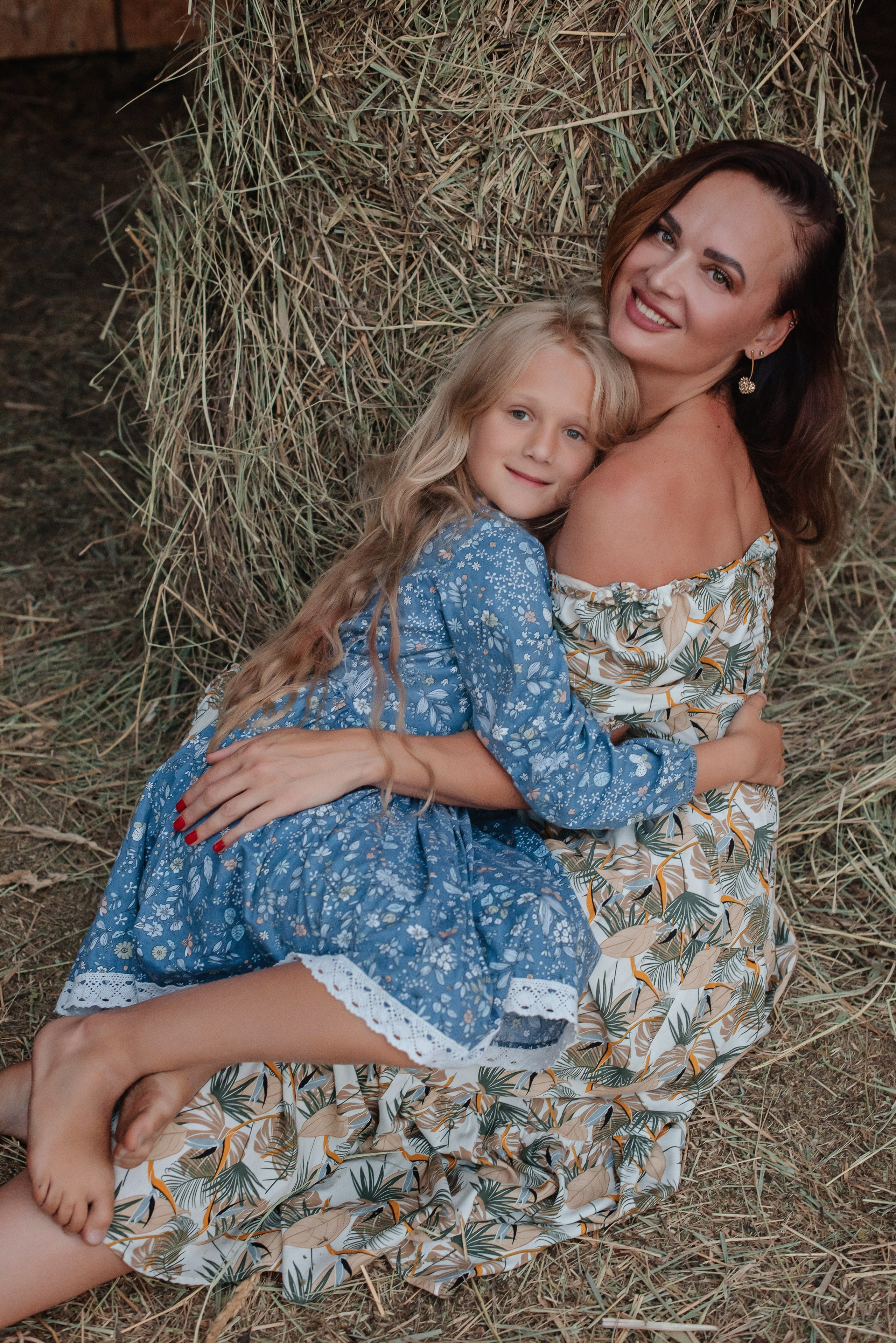 Яна с лошадью. Детский и семейный фотограф выпускной альбом Приморско-Ахтарск