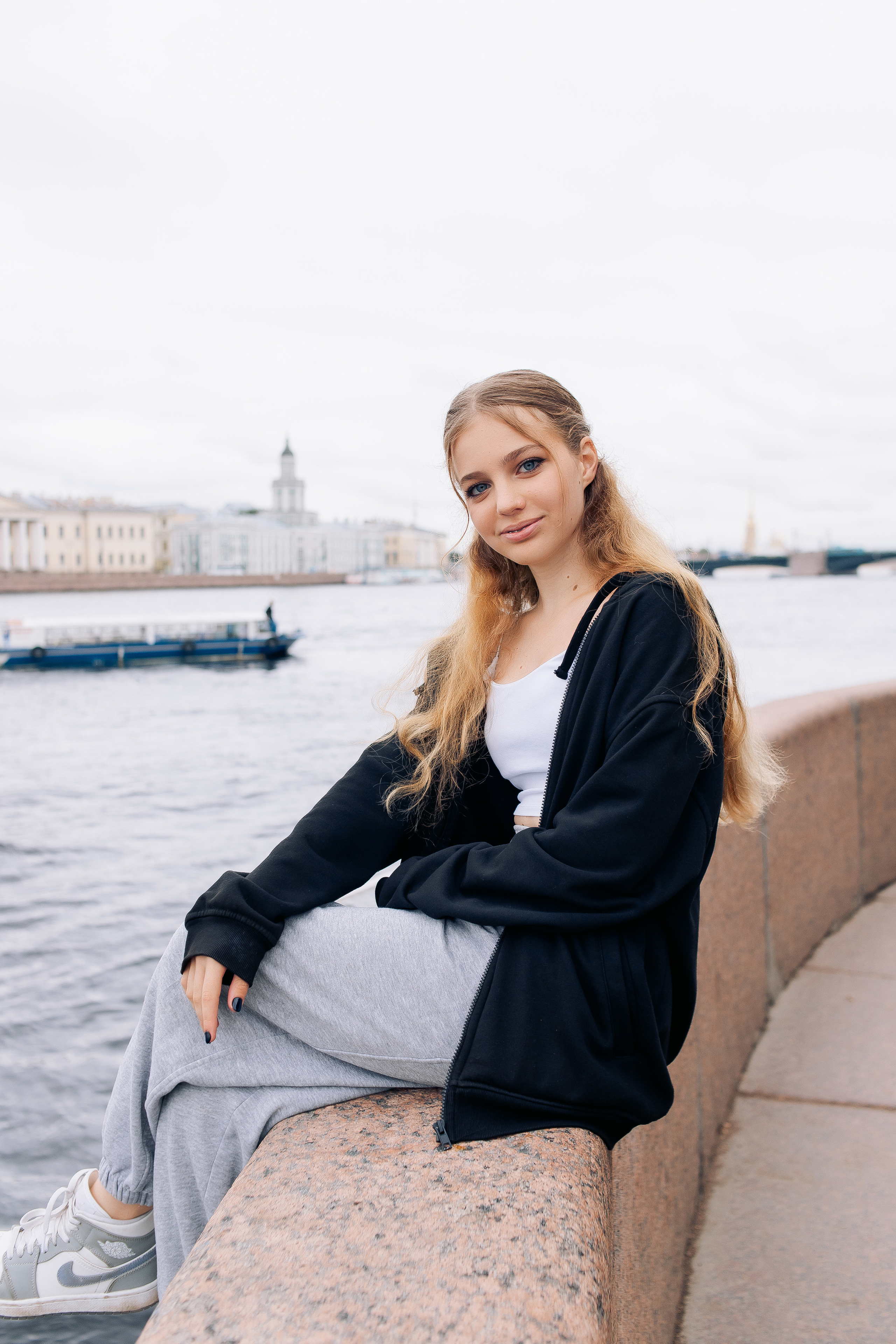 Прогулочкая фотосессия в центре города Санкт-Петербург. Фотограф в Санкт-Петербурге, Анна Скворцова