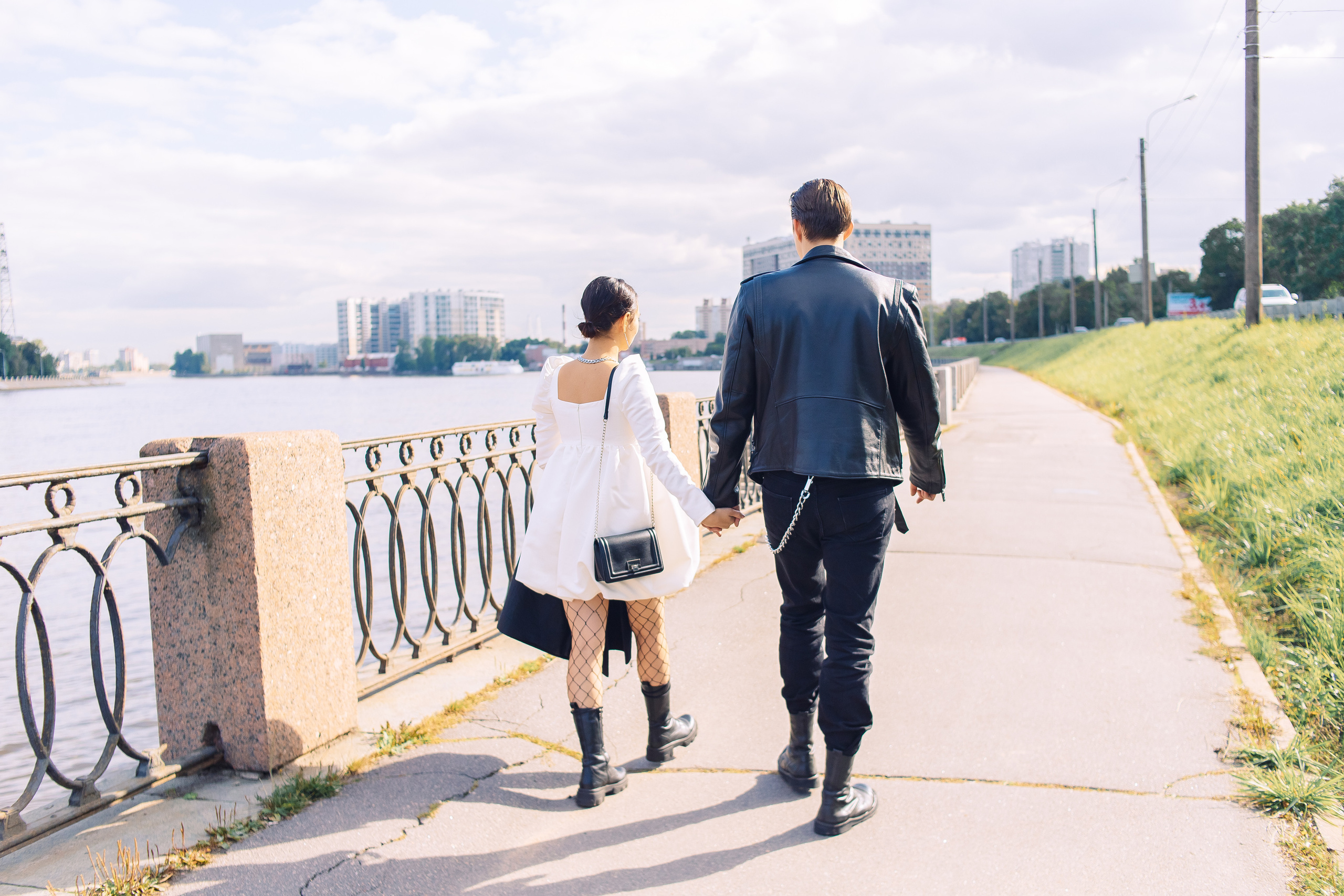 Свадебная прогулка по набережной в Санкт-Петербурге. Фотограф в Санкт-Петербурге, Анна Скворцова
