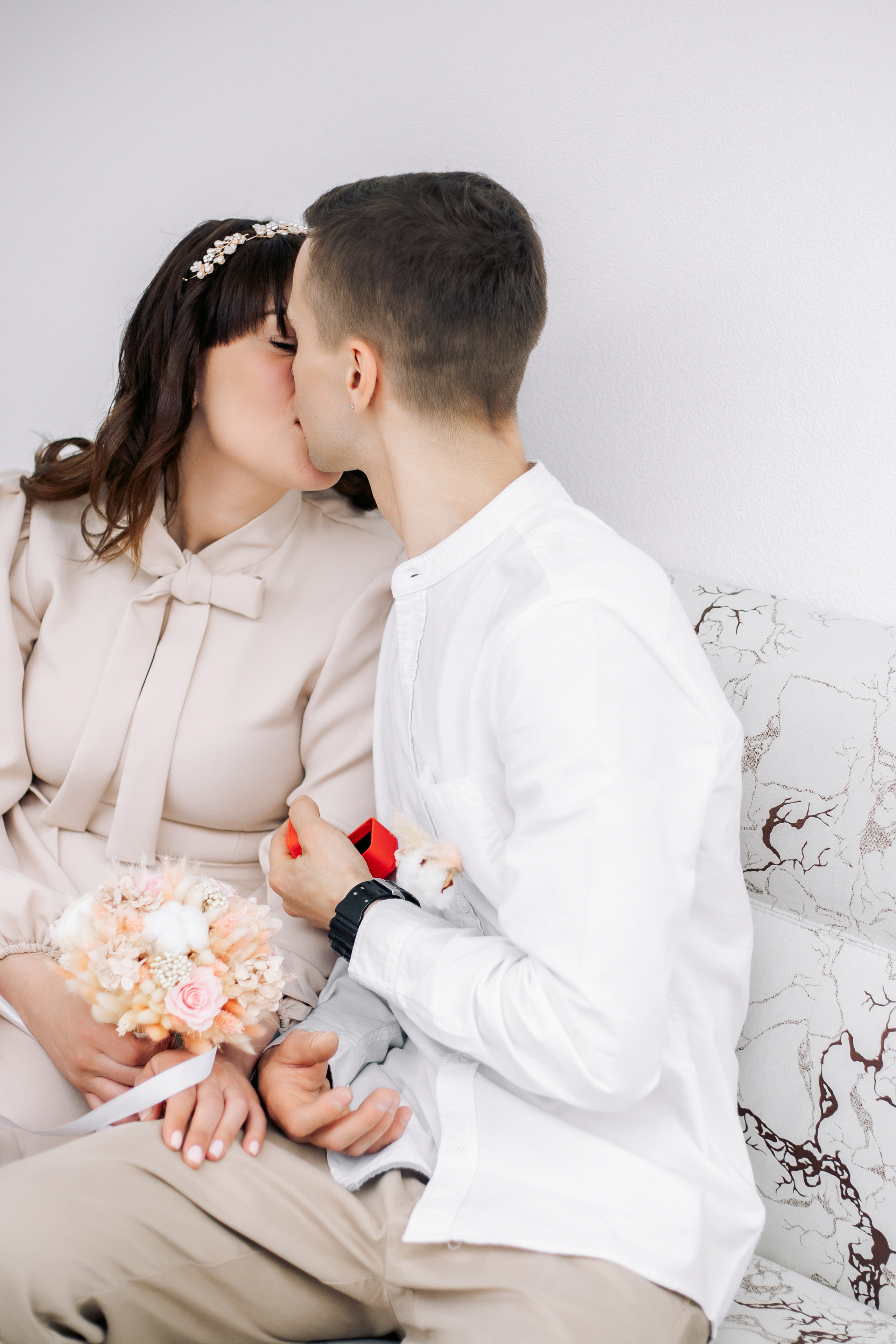 Свадебная фотосессия в Загсе Выборгского района в Санкт-Петербурге. Фотограф в Санкт-Петербурге, Анна Скворцова