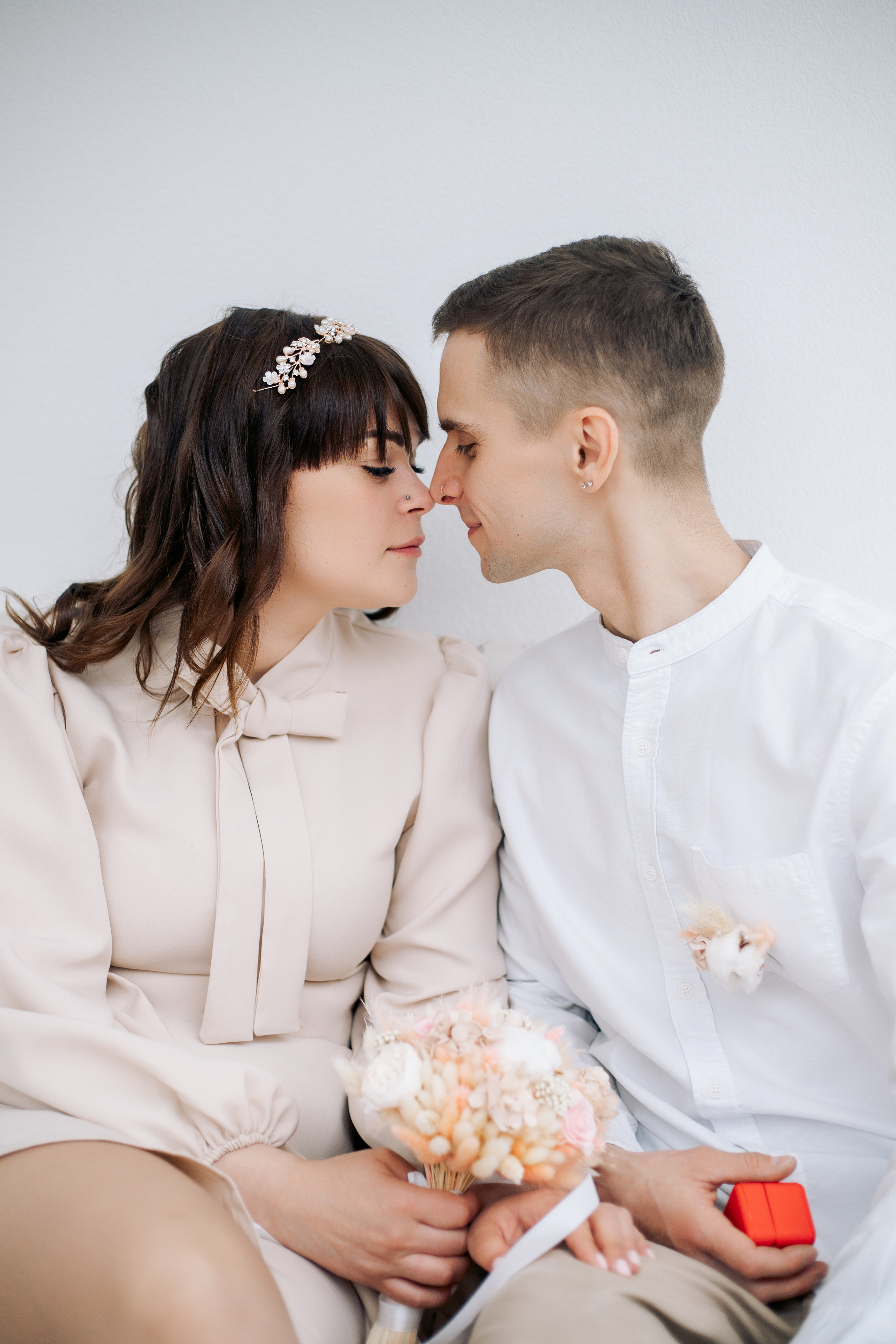 Свадебная фотосессия в Загсе Выборгского района в Санкт-Петербурге. Фотограф в Санкт-Петербурге, Анна Скворцова