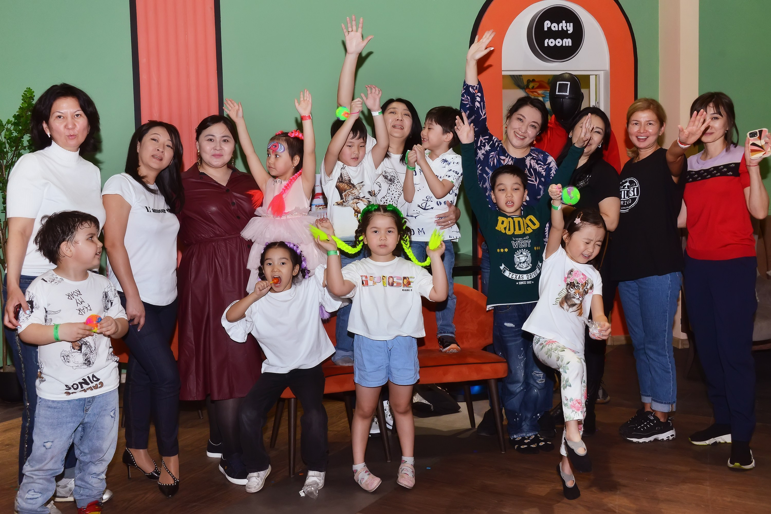 Дети-6 (Айлин-8 лет). Фотосъёмка. Фотограф Сергей Авдеев-семейный и детский фотограф в Алматы