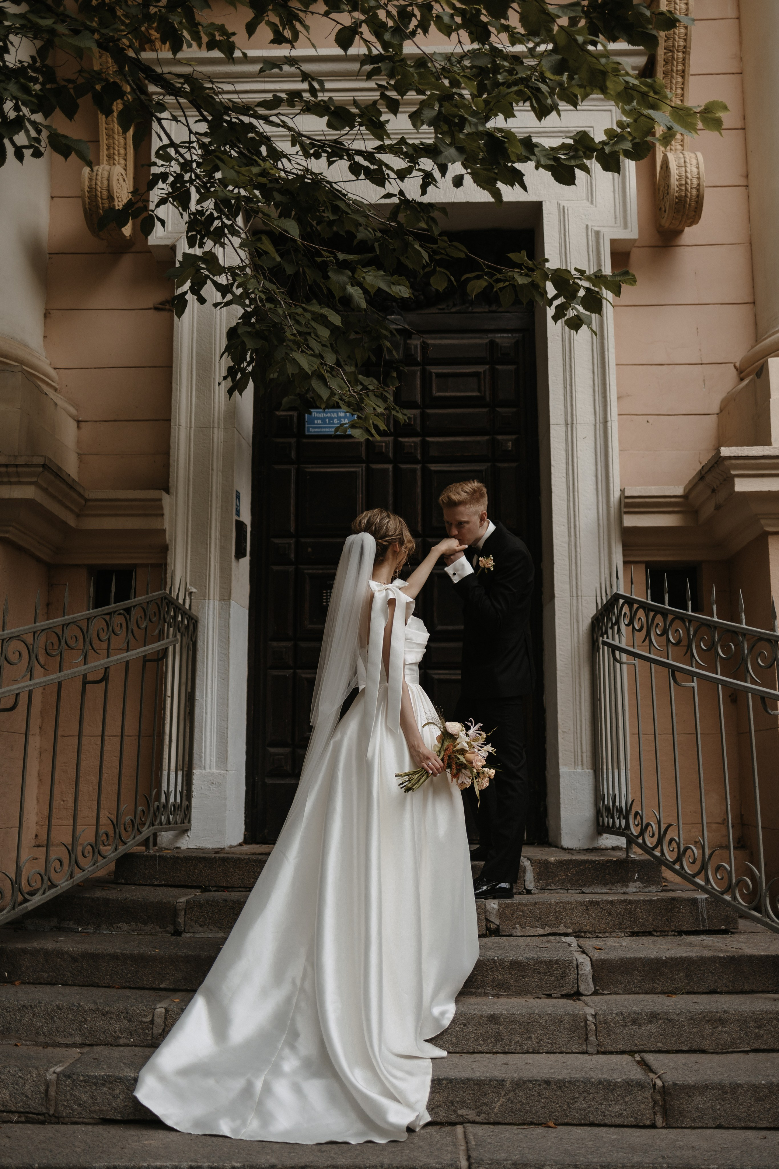 Илья и Ксюша (2024). Свадебный и семейный фотограф в Москве Яна Шувалова