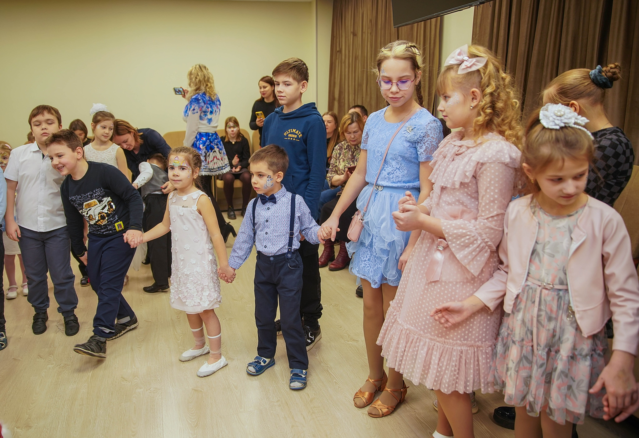 Елка НБД банк. Семейный и детский фотограф в Нижнем Новгороде