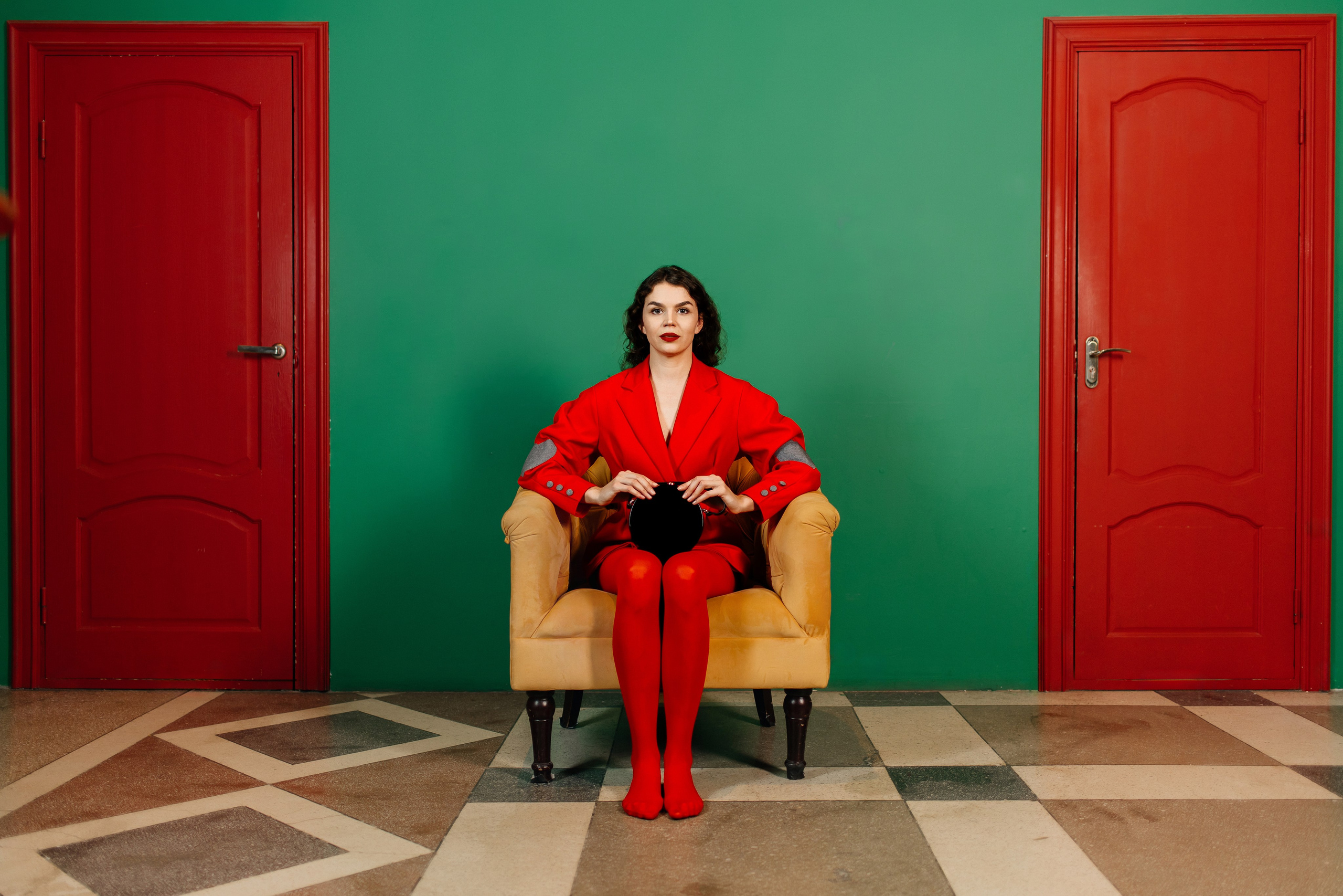 «Красные двери в мир веселья». Фотограф в Москве/Зарайске Шахова Марина