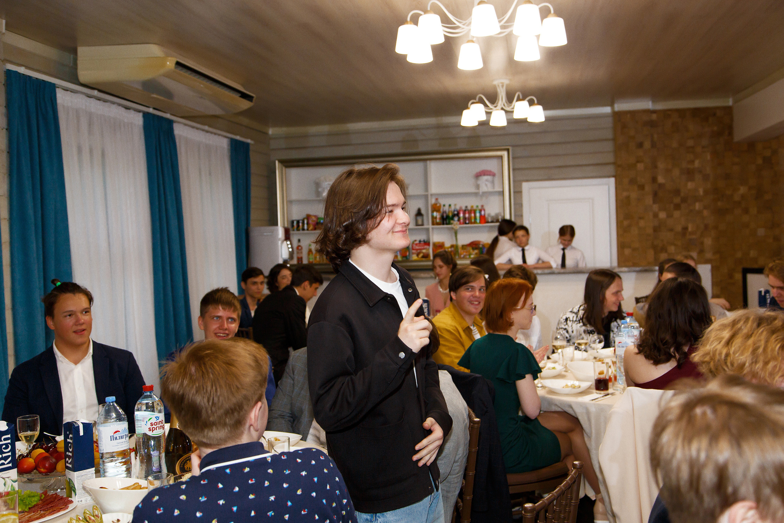 Выпускной Гимназия № 6 2022 г. Фотограф Дмитрий Молчанов | Фотограф Пермь | Фотограф