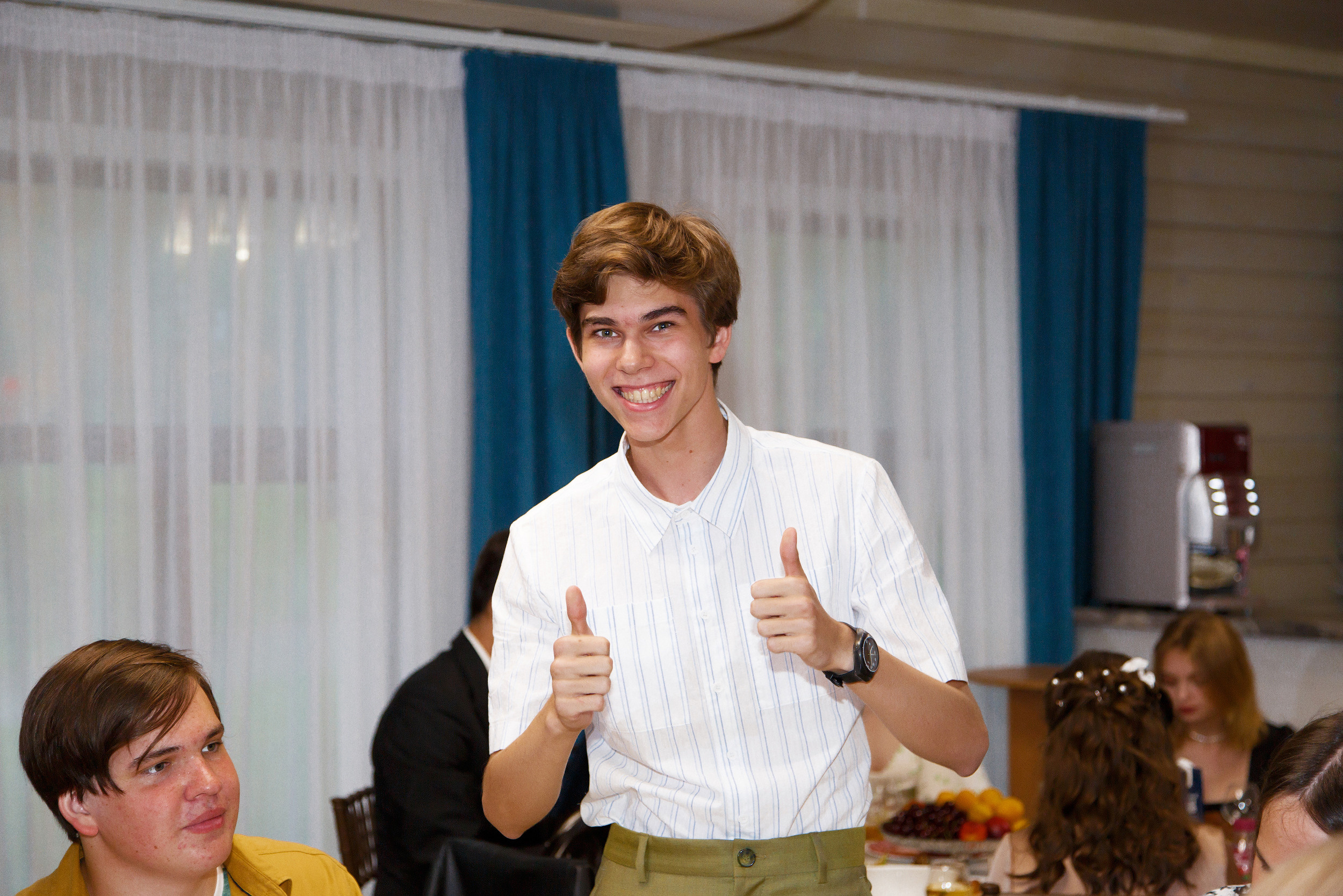 Выпускной Гимназия № 6 2022 г. Фотограф Дмитрий Молчанов | Фотограф Пермь | Фотограф