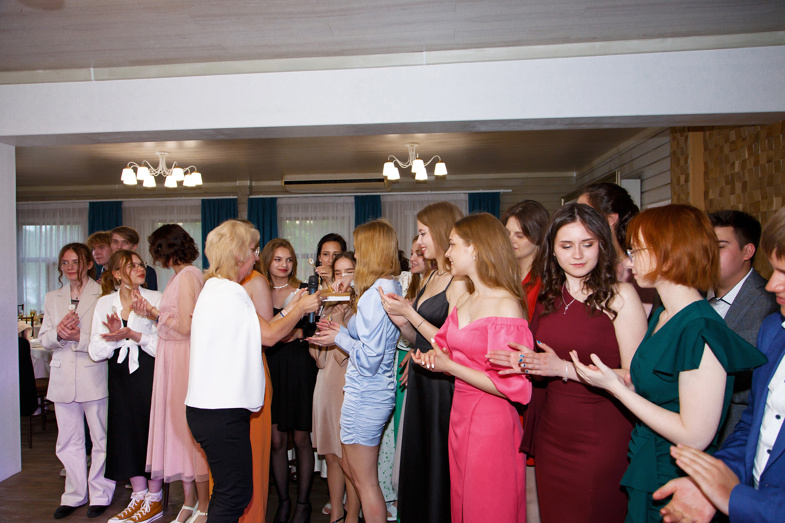 Выпускной Гимназия № 6 2022 г. Фотограф Дмитрий Молчанов | Фотограф Пермь | Фотограф