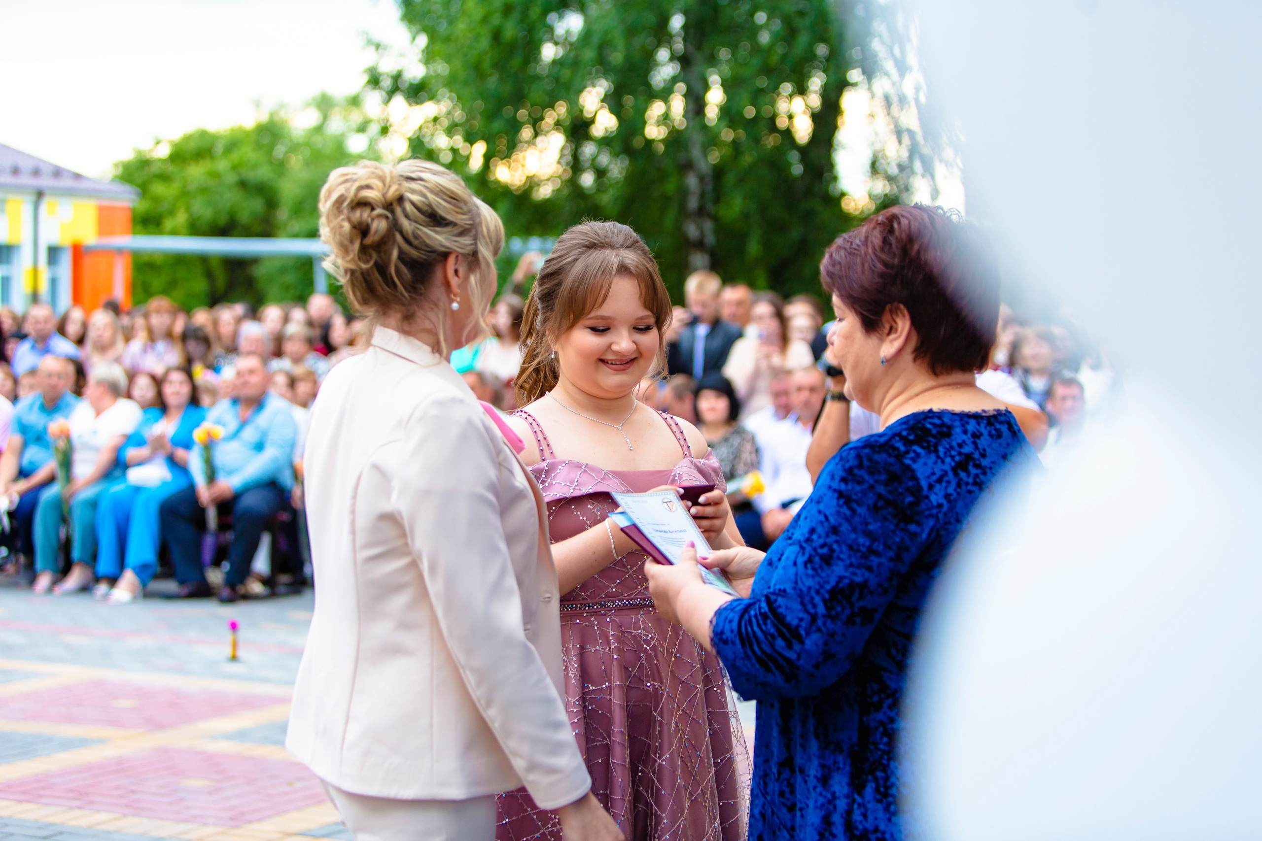 Выпускной вечер. Профессиональная съёмка и монтаж фото&видео в Курске и области