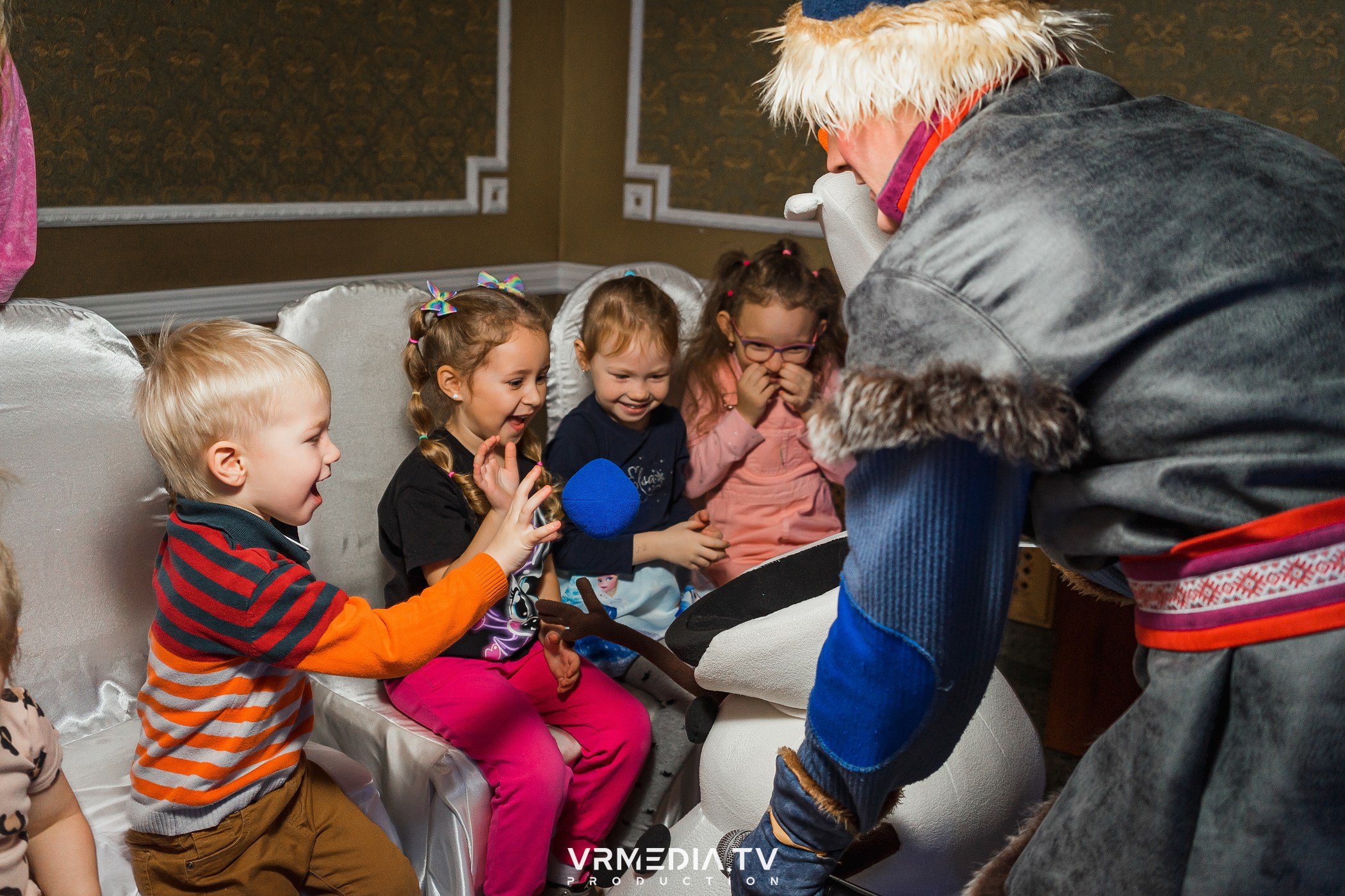 ХОЛОДНОЕ СЕРДЦЕ в ресторане «Империя»