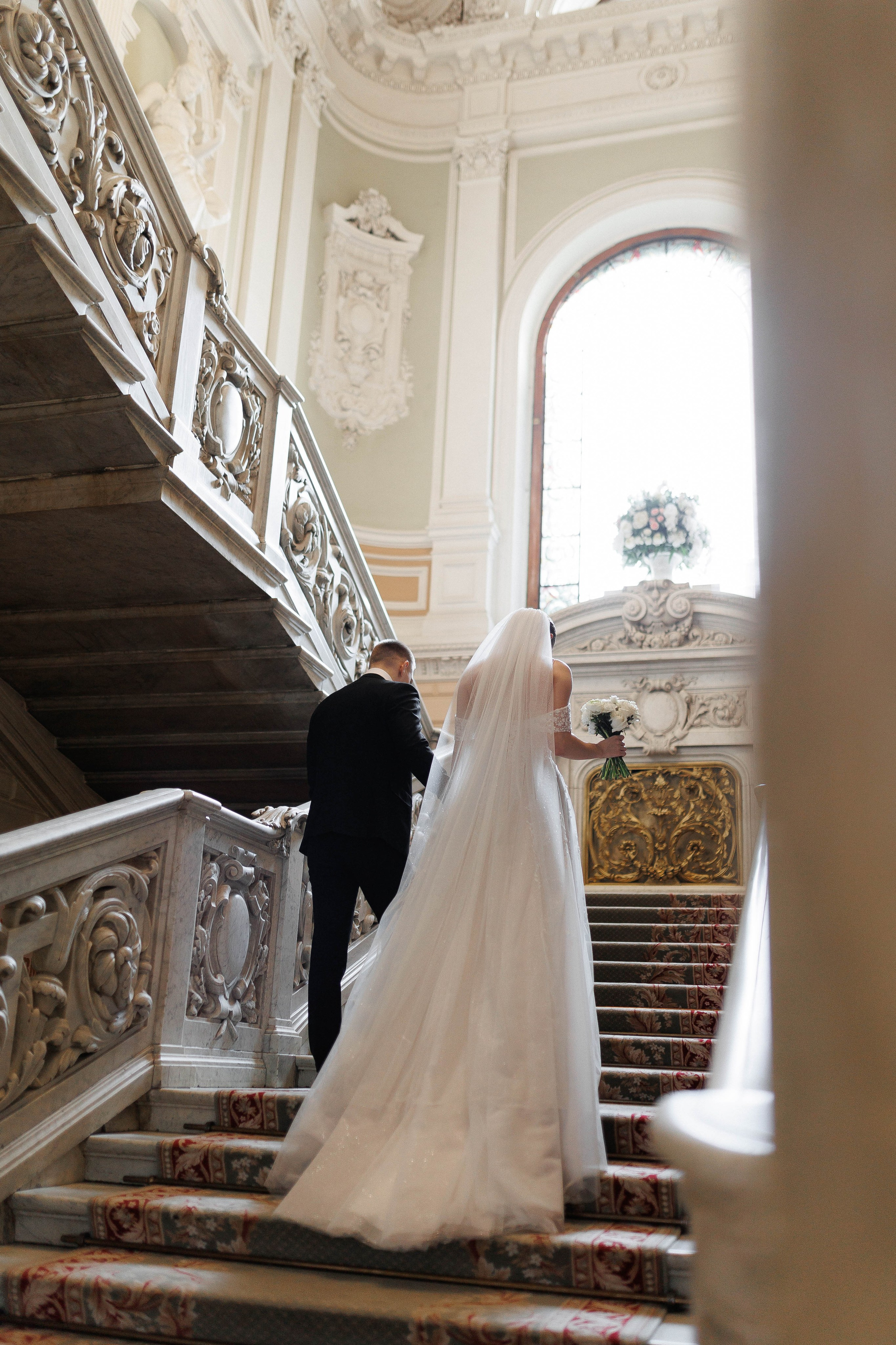 ···. Свадебный фотограф в Санкт-Петербурге Александра Чукавина