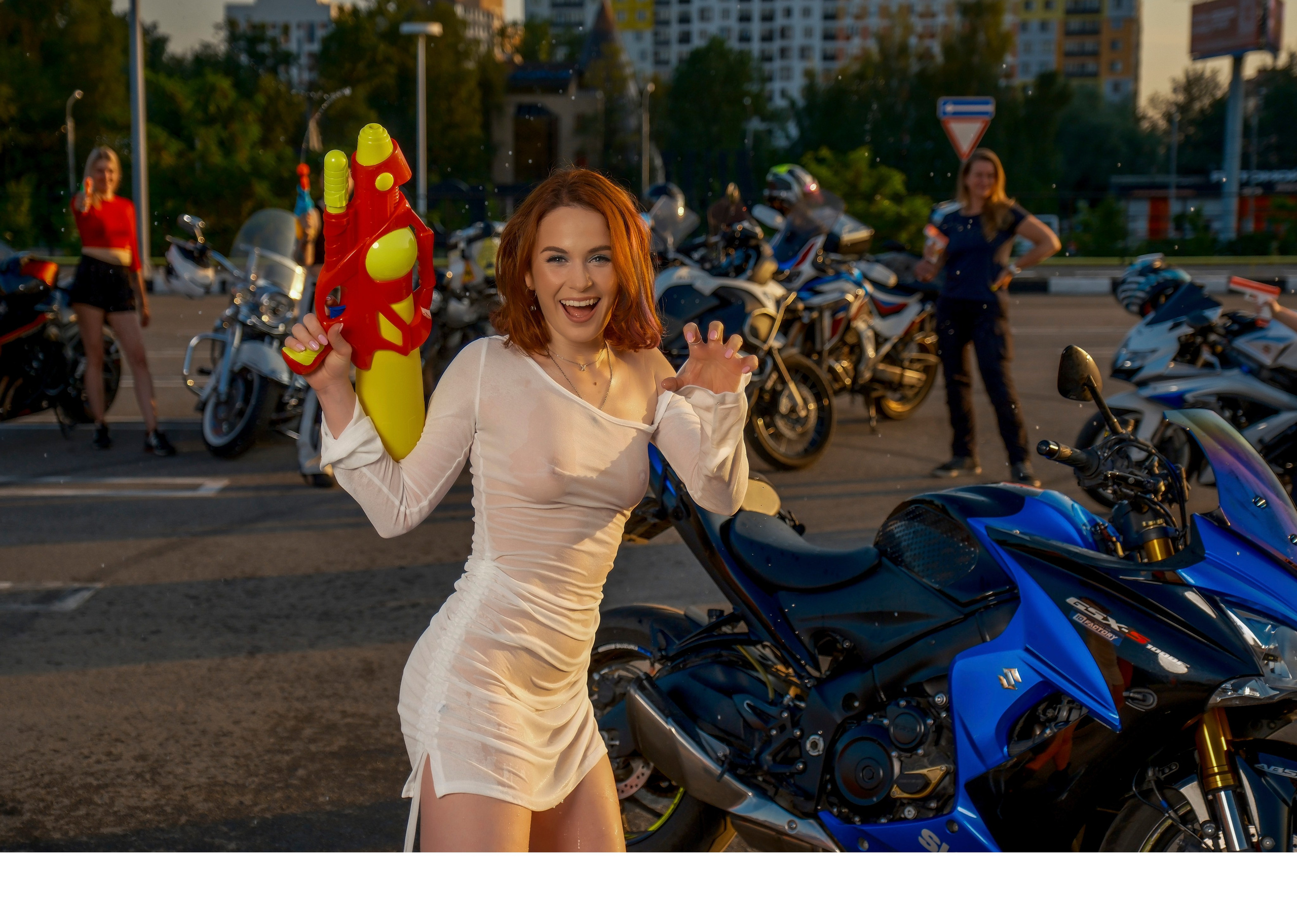 Календарь Girls Only 26. FotoMotoHunterZ — фотографии мотоциклистов на улицах города