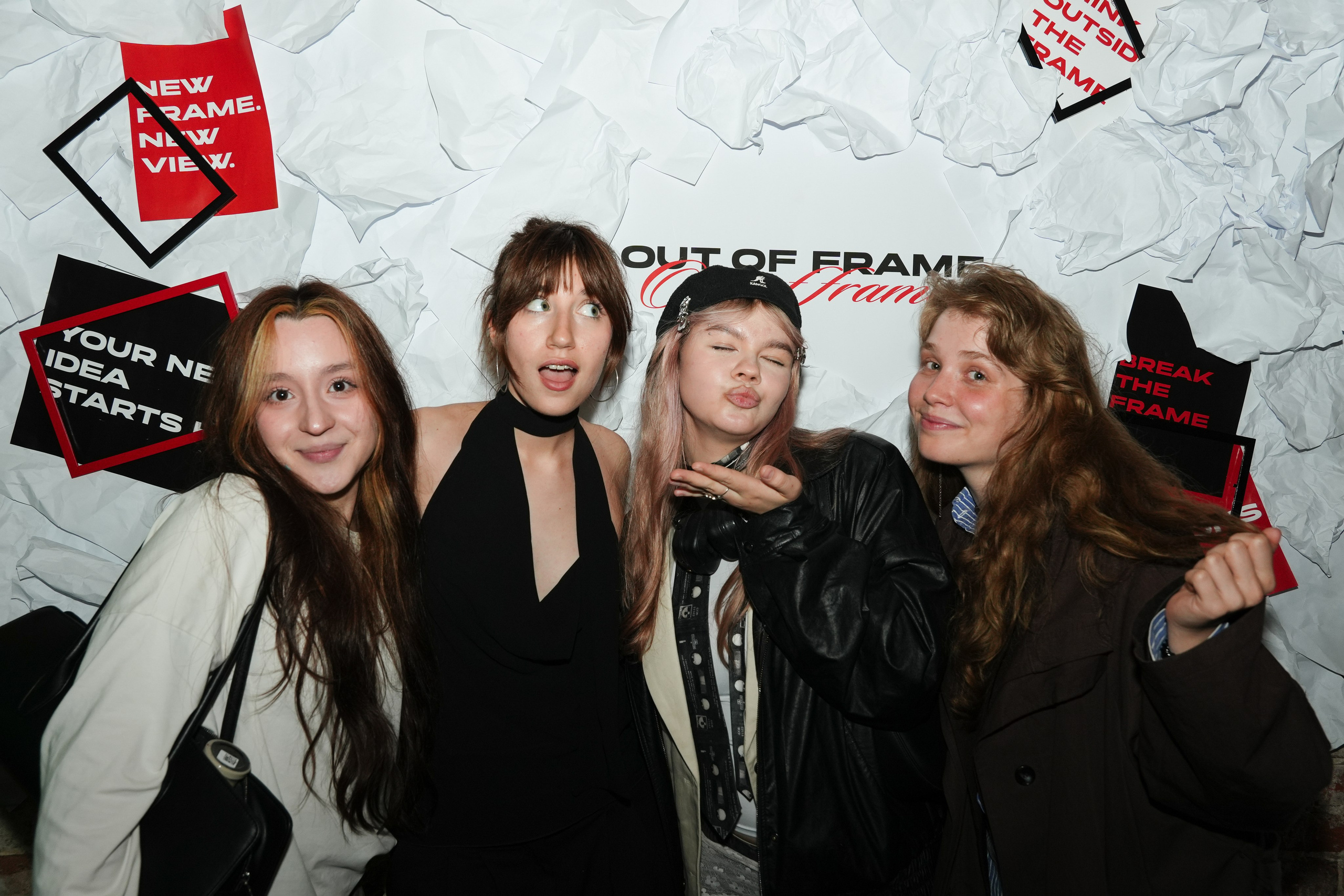 «OUT OF FRAME» / 18.06. Репортажный фотограф в Москве Старовойтов Матвей