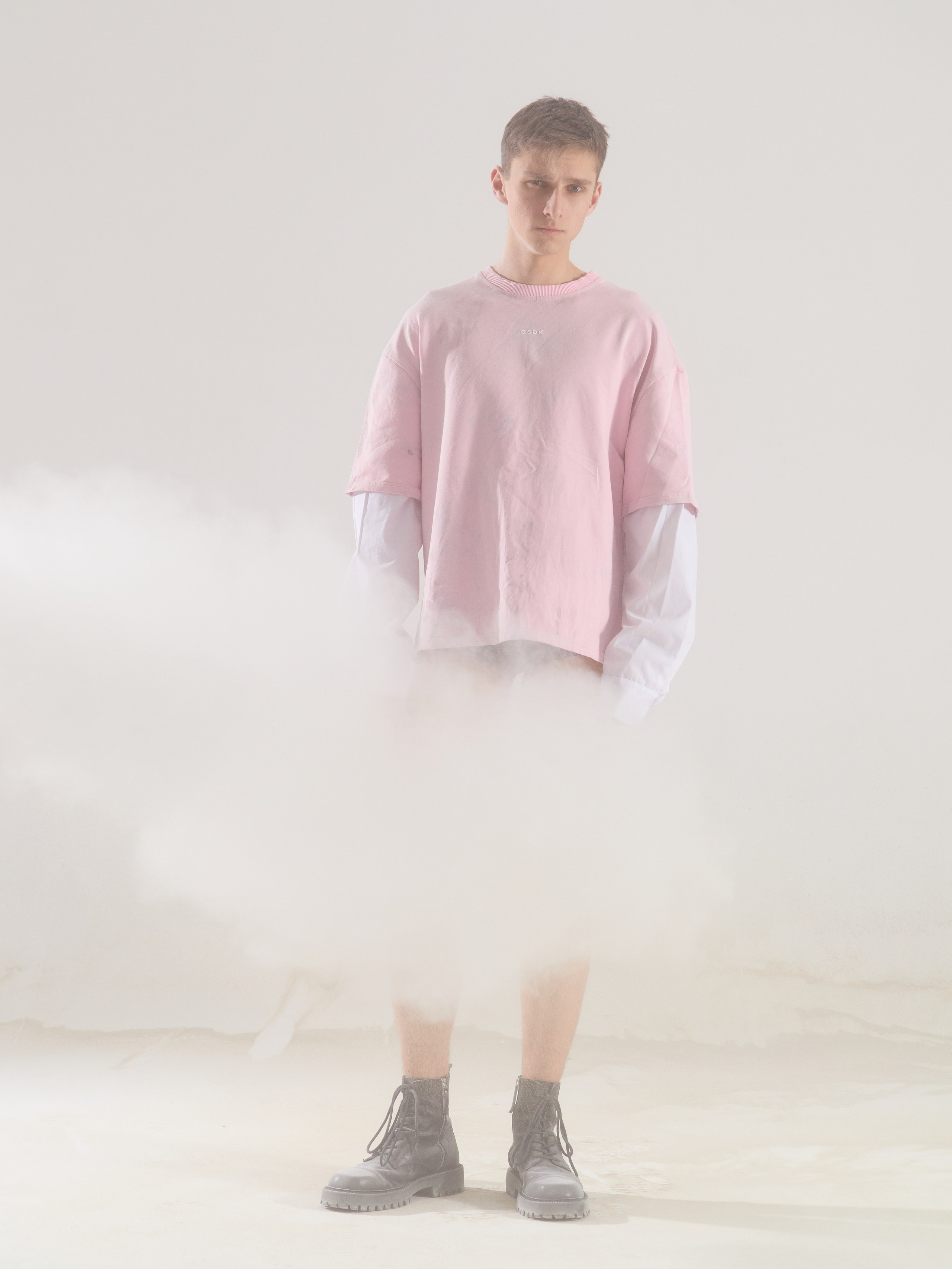 Предметная съемка одежды в Москве: организуем фотографа, который снимает как для бутиков