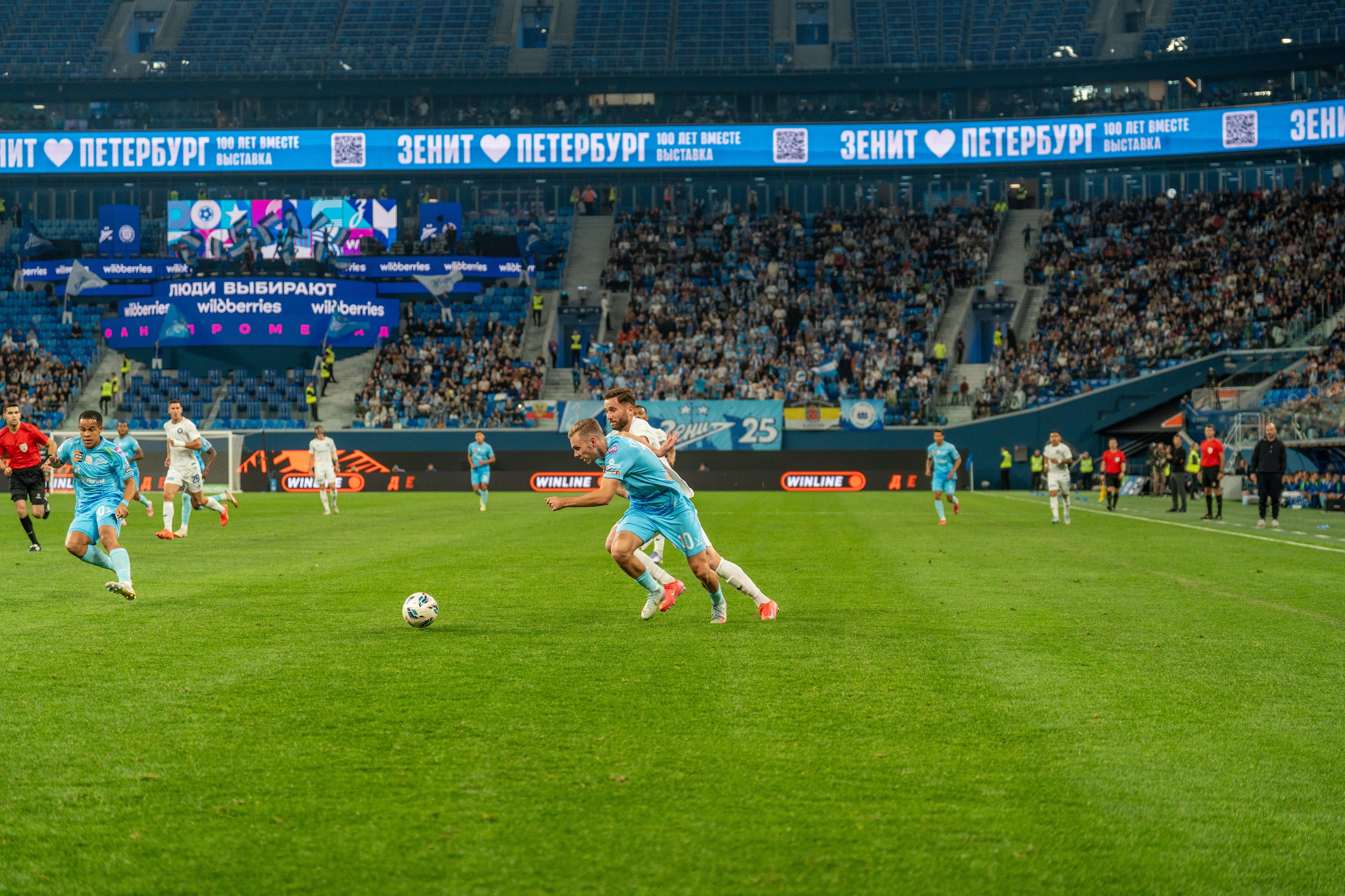 Матч Зенит – Оренбург на Газпром Арене спортивным фотографом Санкт-Петербург