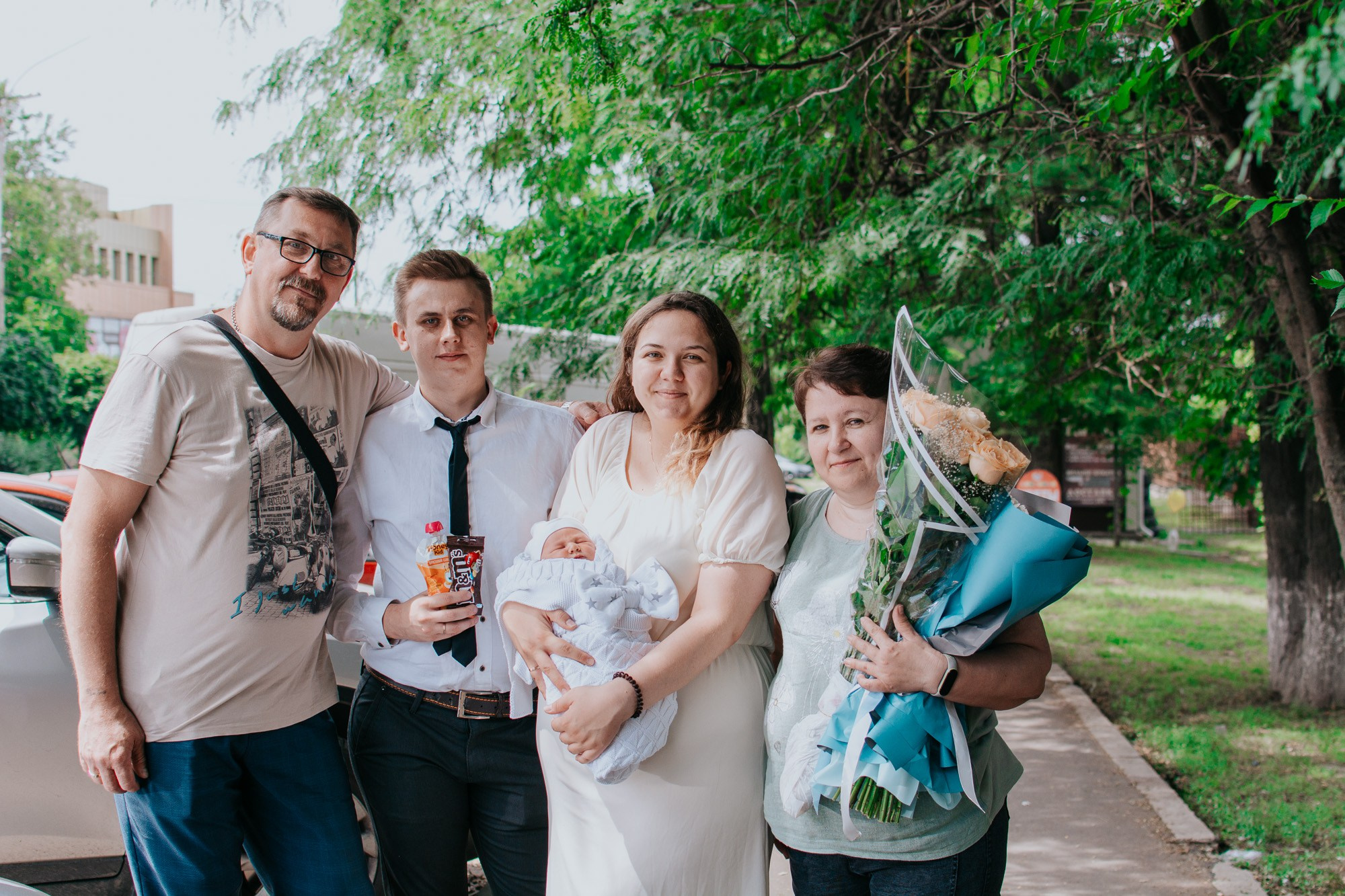 Выписка из роддома. Фотограф Ростов-на-Дону | фототерапевт