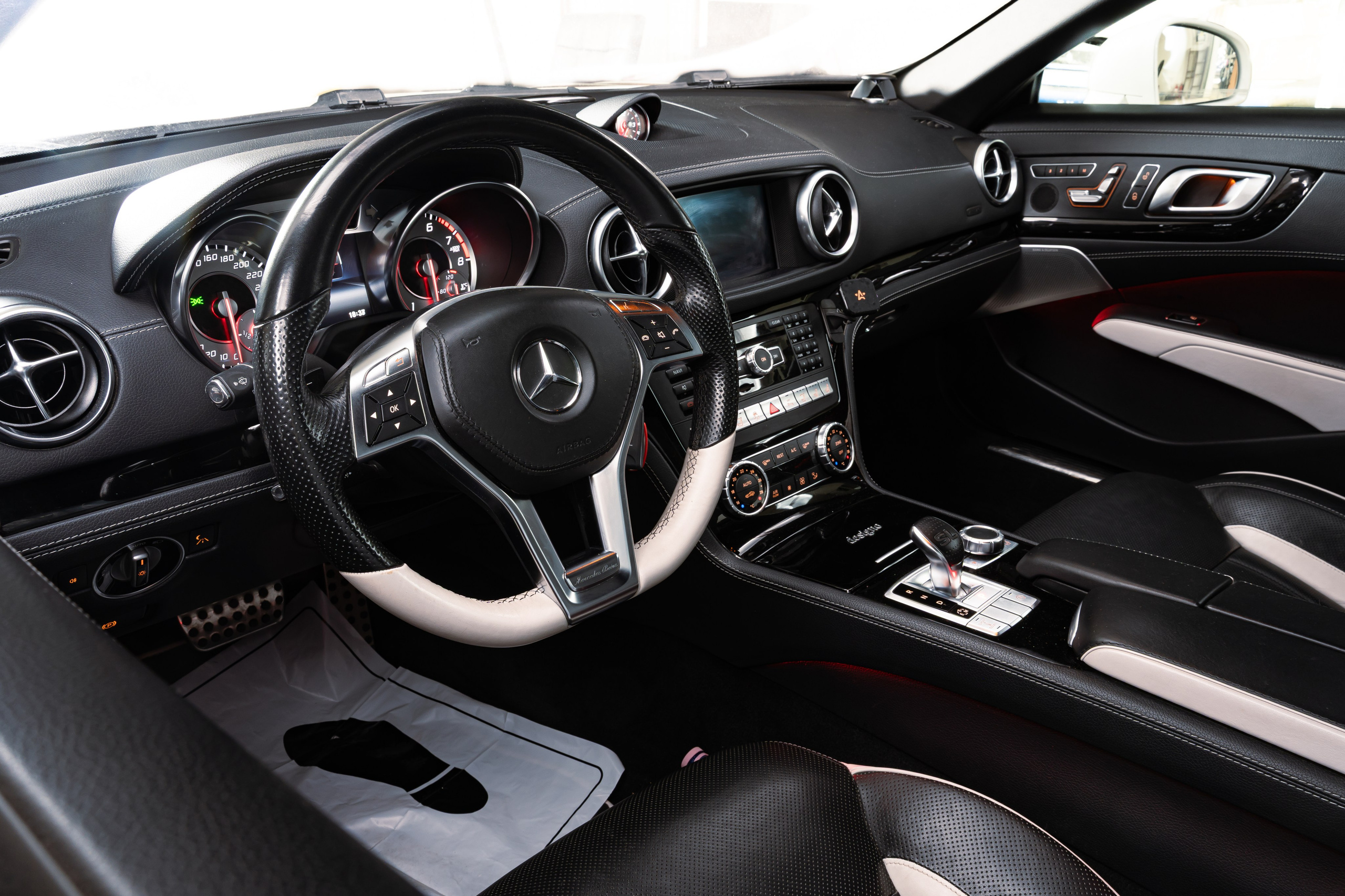 Mercedes SL400 Cabrio black edition. Автомобильный фотограф в Санкт Петербурге. Евгений Коновалов