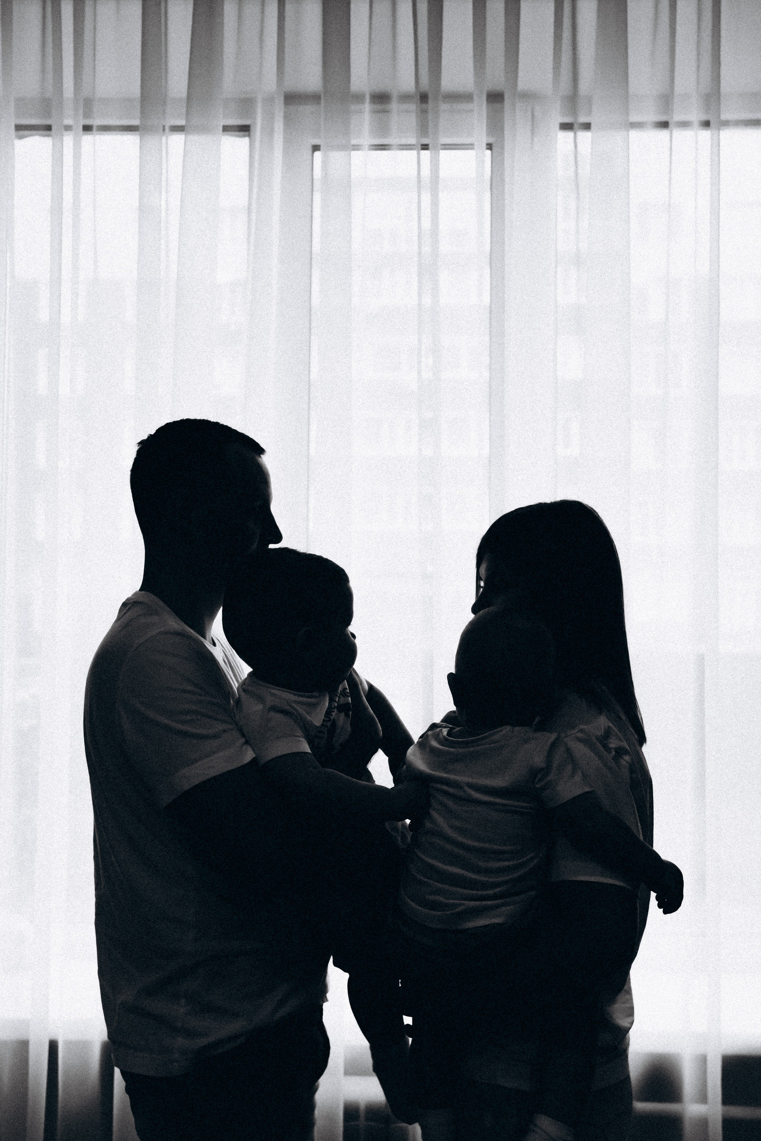 Семья Суворовых. Семейный фотограф Нижневартовск Тюмень Ефимова Ирина