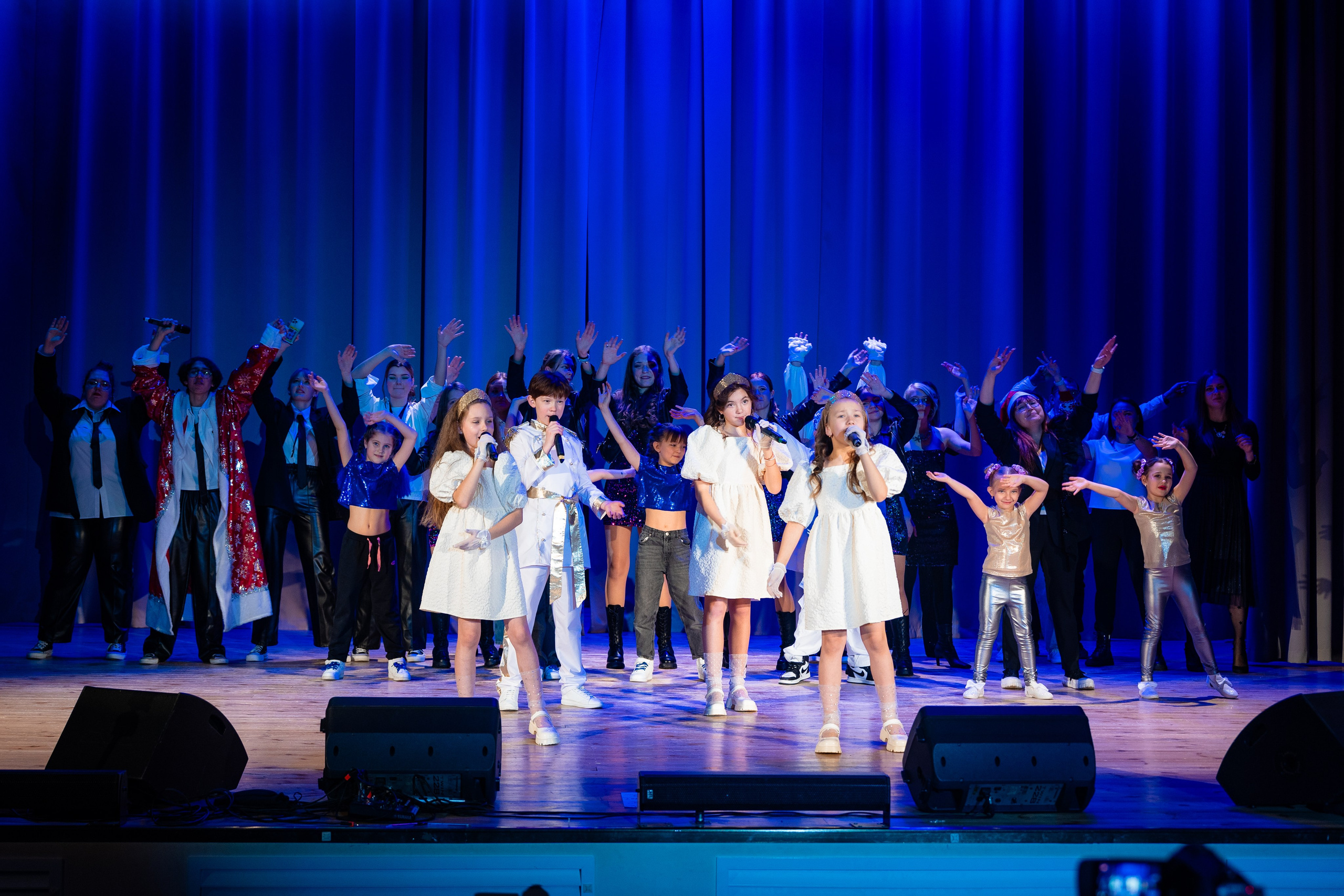 Концерт ДК Буривестник. Фотограф Никита Комаров