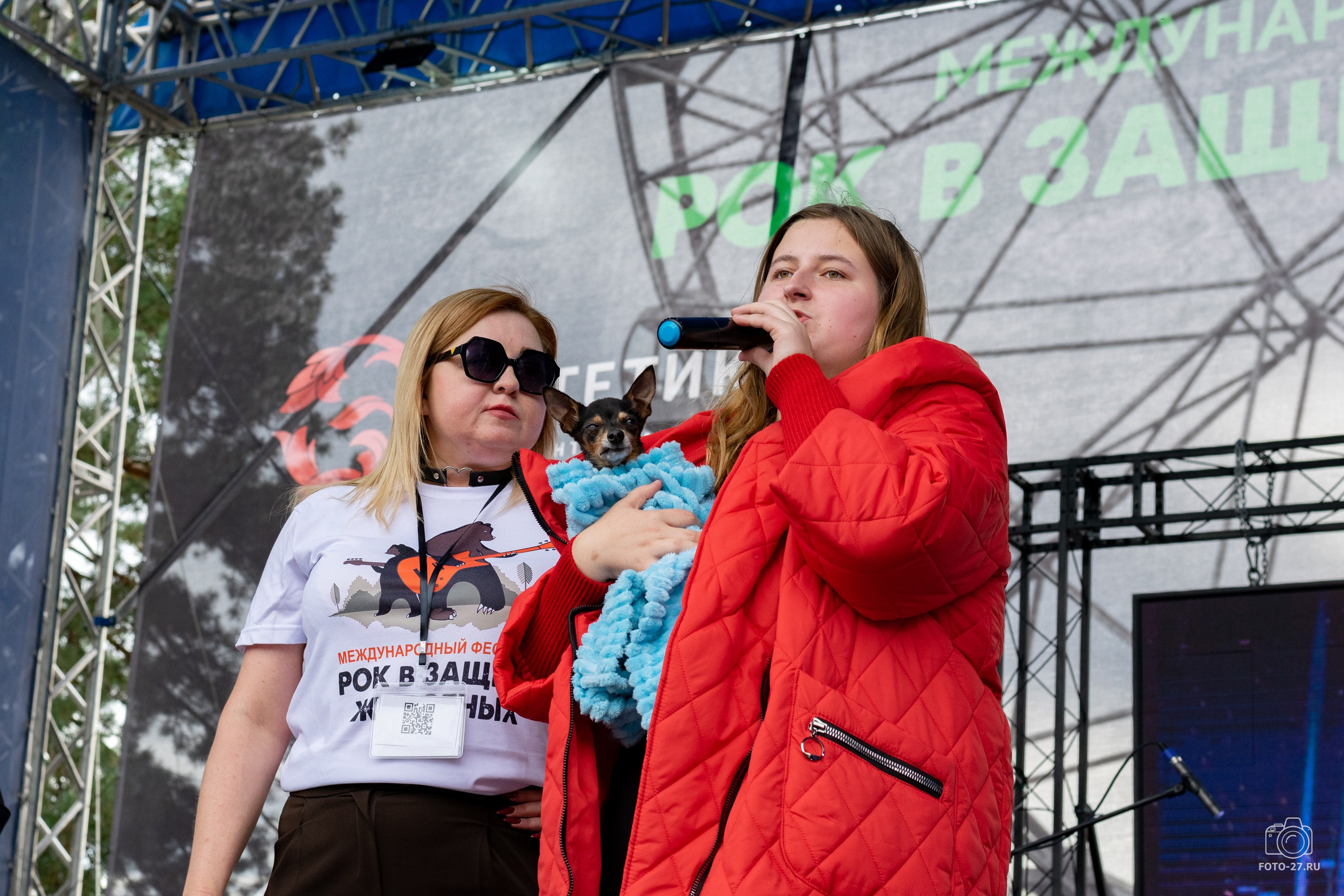 Антон Курдюмов фотограф в Хабаровске Рина Курдюмова фото27 foto27 Антон Дорофеев репортажный репортаж документалист Тони и Рина фотосоздатели Международный фестиваль Рок в защиту животных Хабаровск