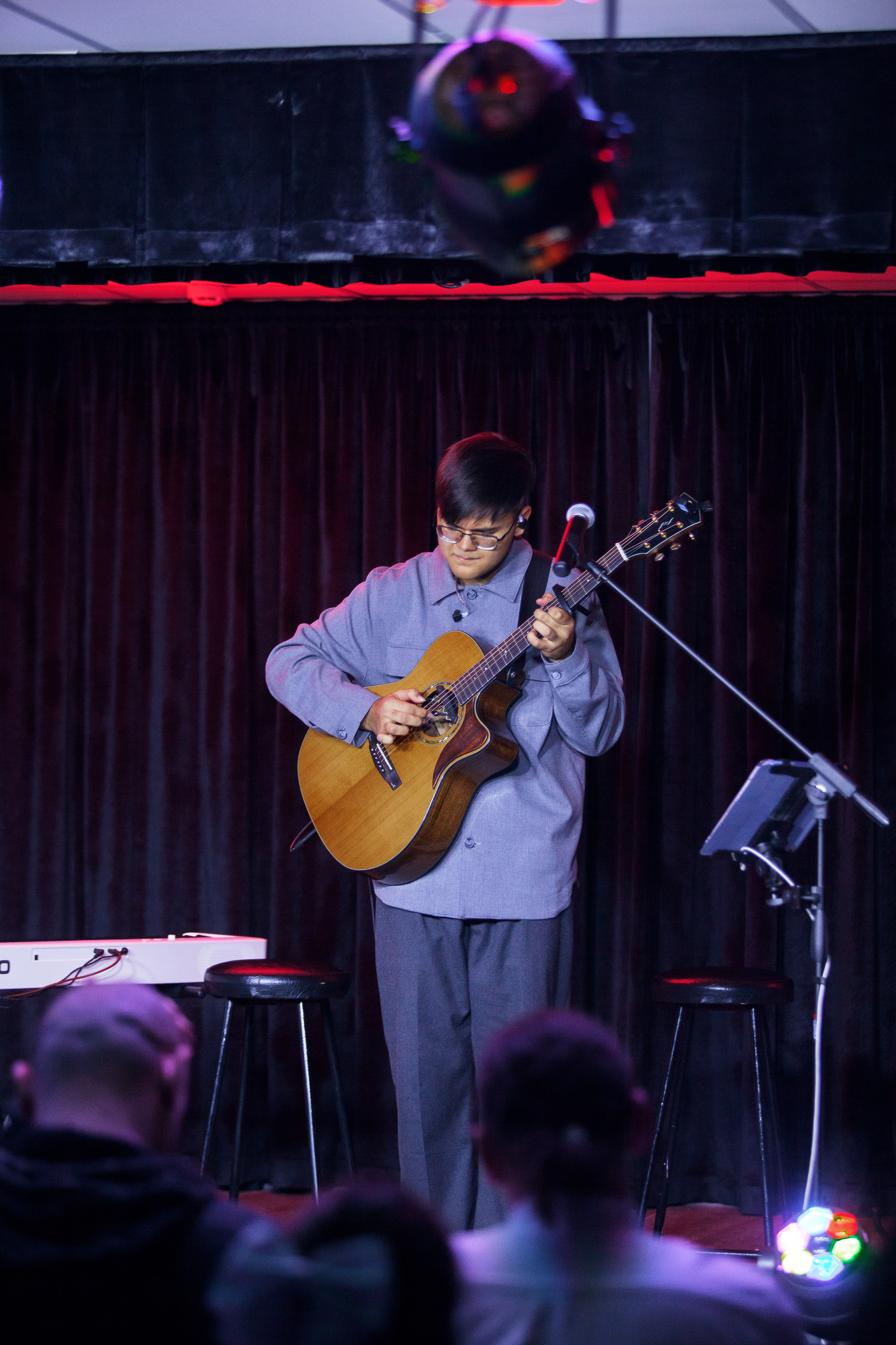 Дамир. Сольный концерт. Design Muginov