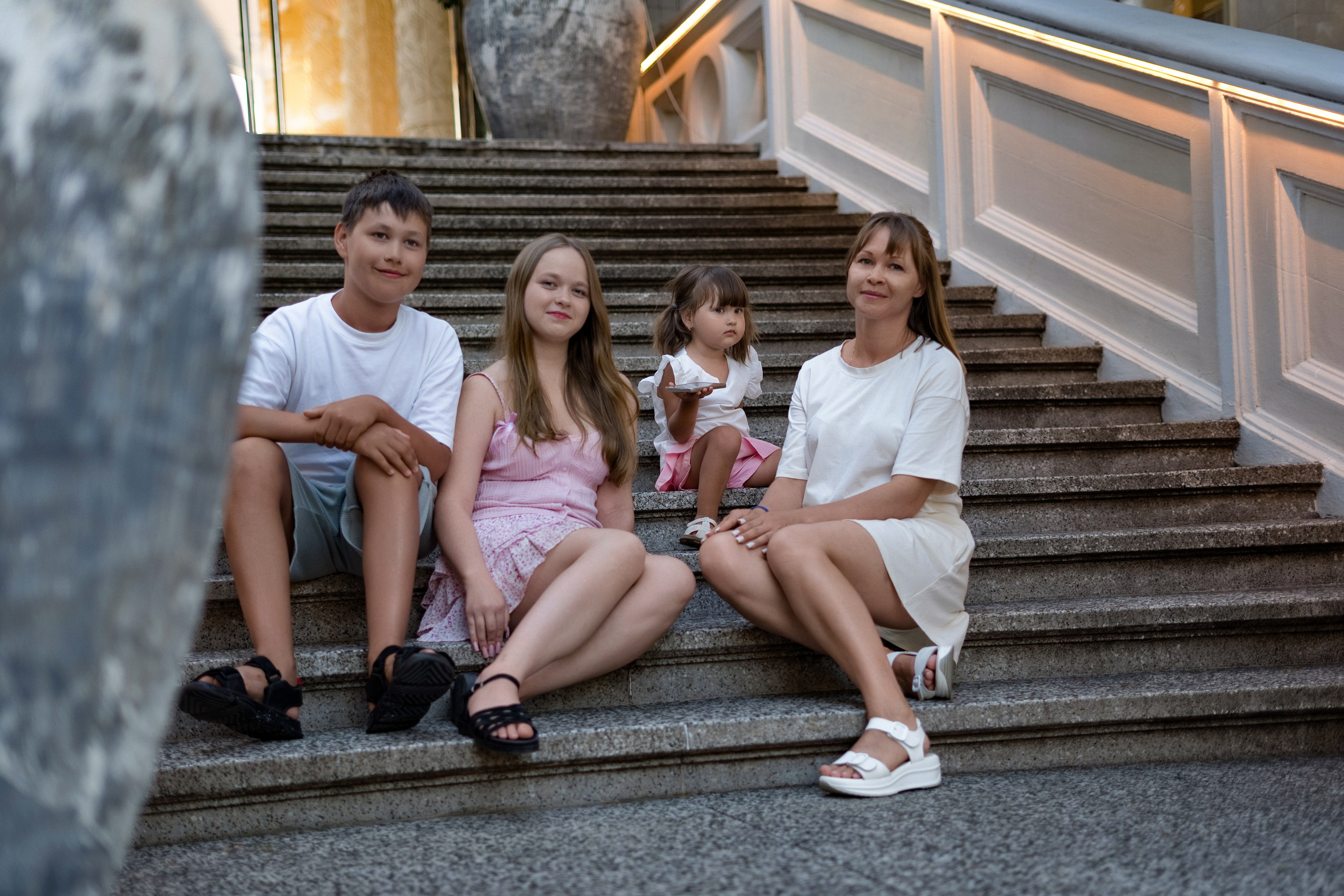 Семейная фотосессия в центре Сочи. Профессиональный Фотограф в Сочи Марина Ситкина