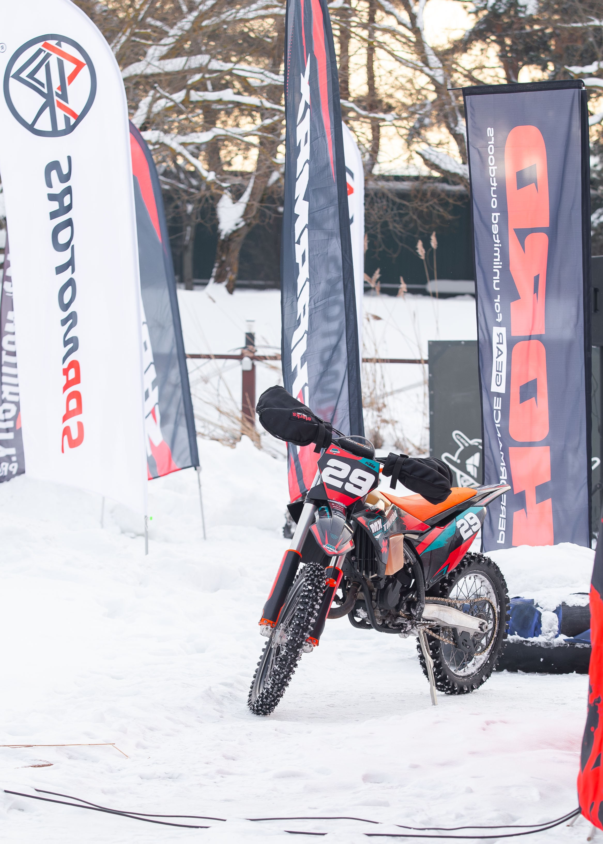 Всероссийские соревнования и Кубок МФР по мотокроссу на льду 1 этап Серии MX-Speedway 2026. Репортажный фотограф в Москве