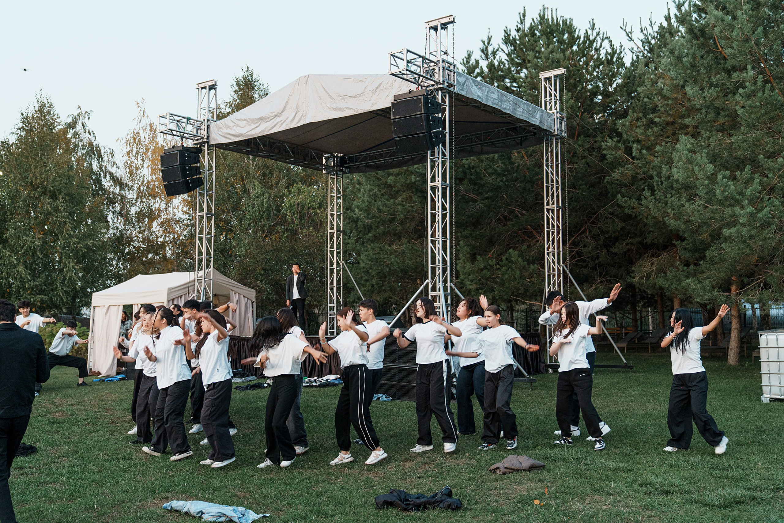 Презентация новой моделей JAC JS8. Фотограф TAULAN_1