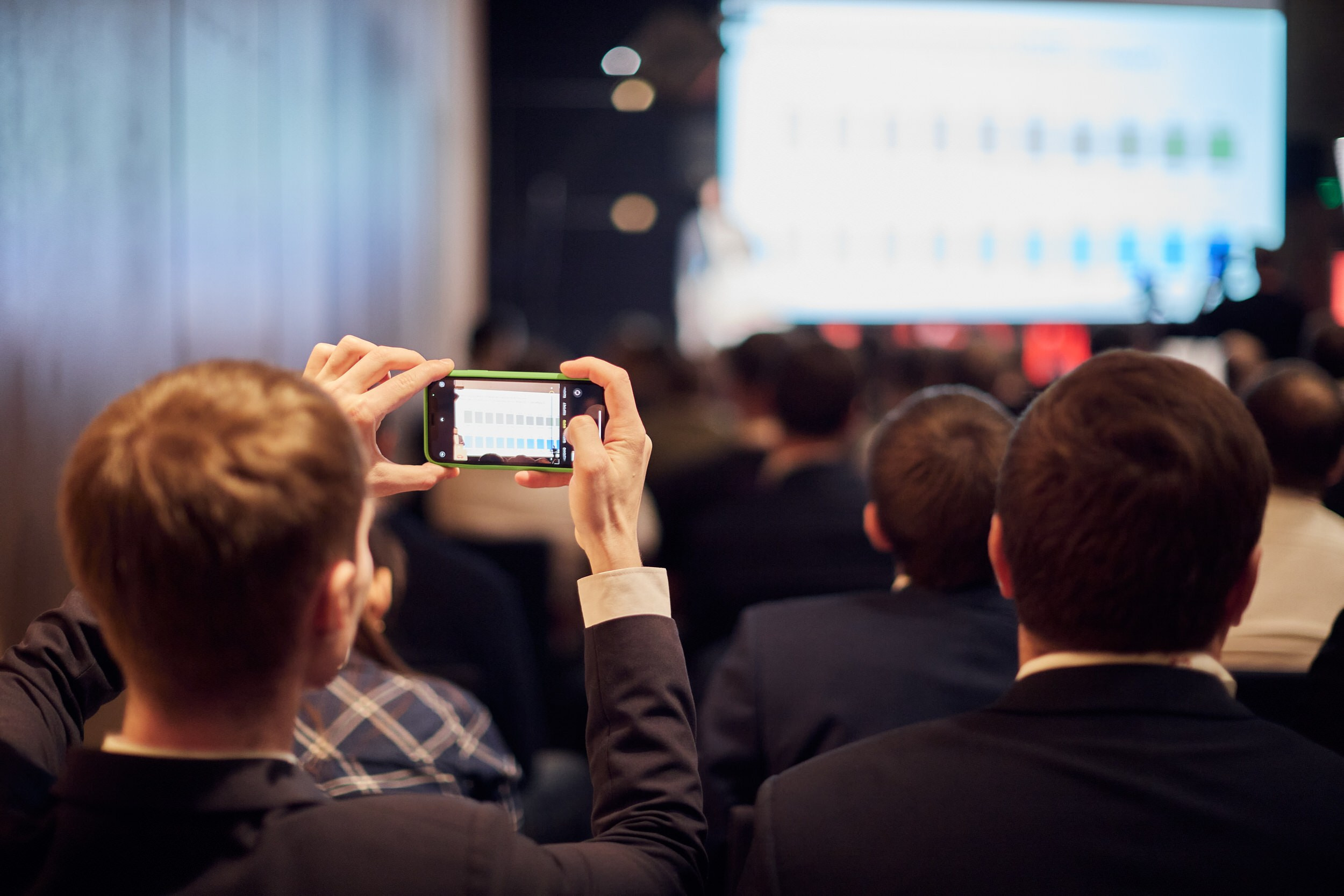 Фотограф на конференцию. Контент для бизнеса в Екатеринбурге Полдень Медиа