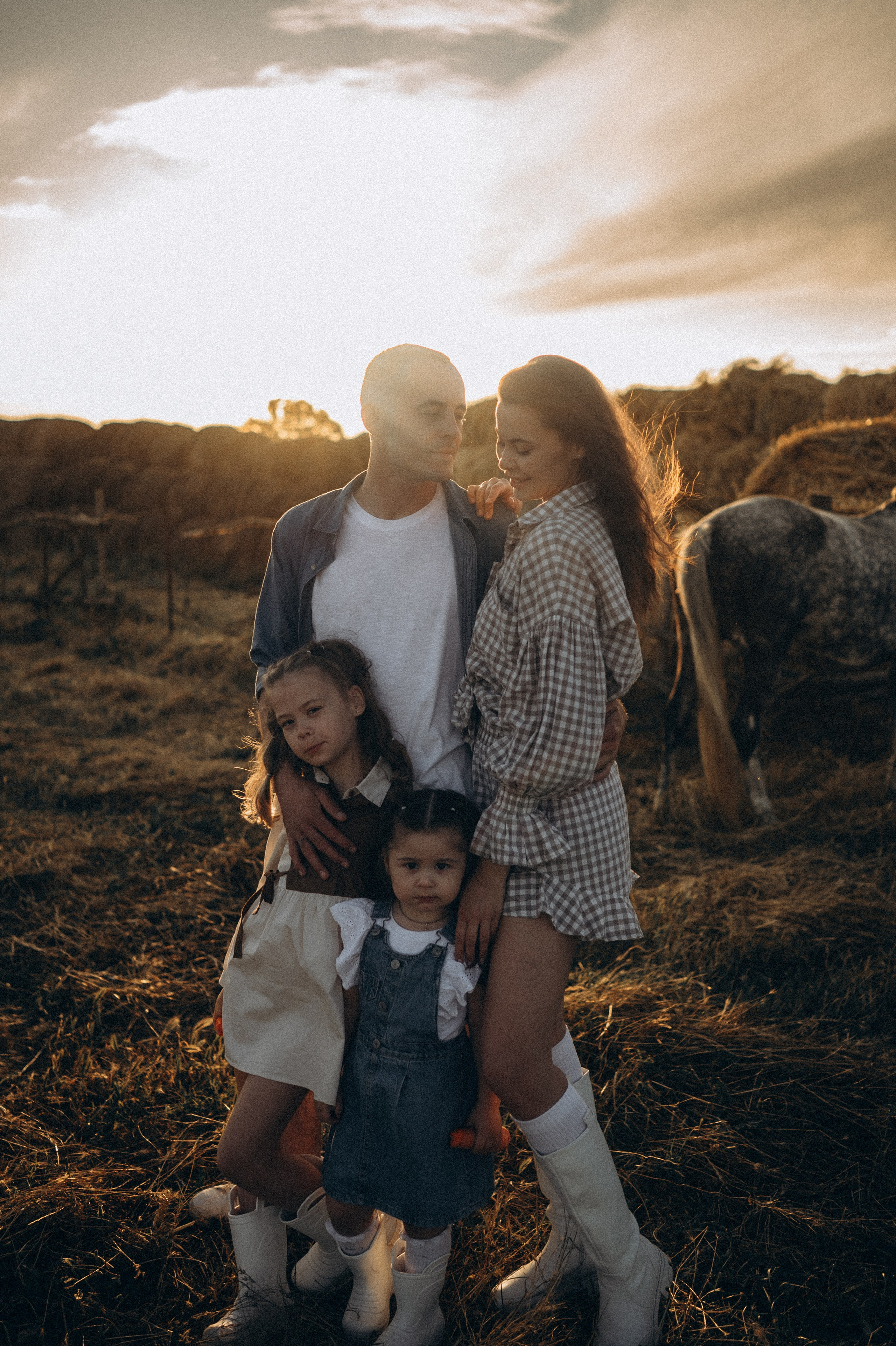 Артур, Алина, Алиса и Афина. Фотограф Горбенко Анна