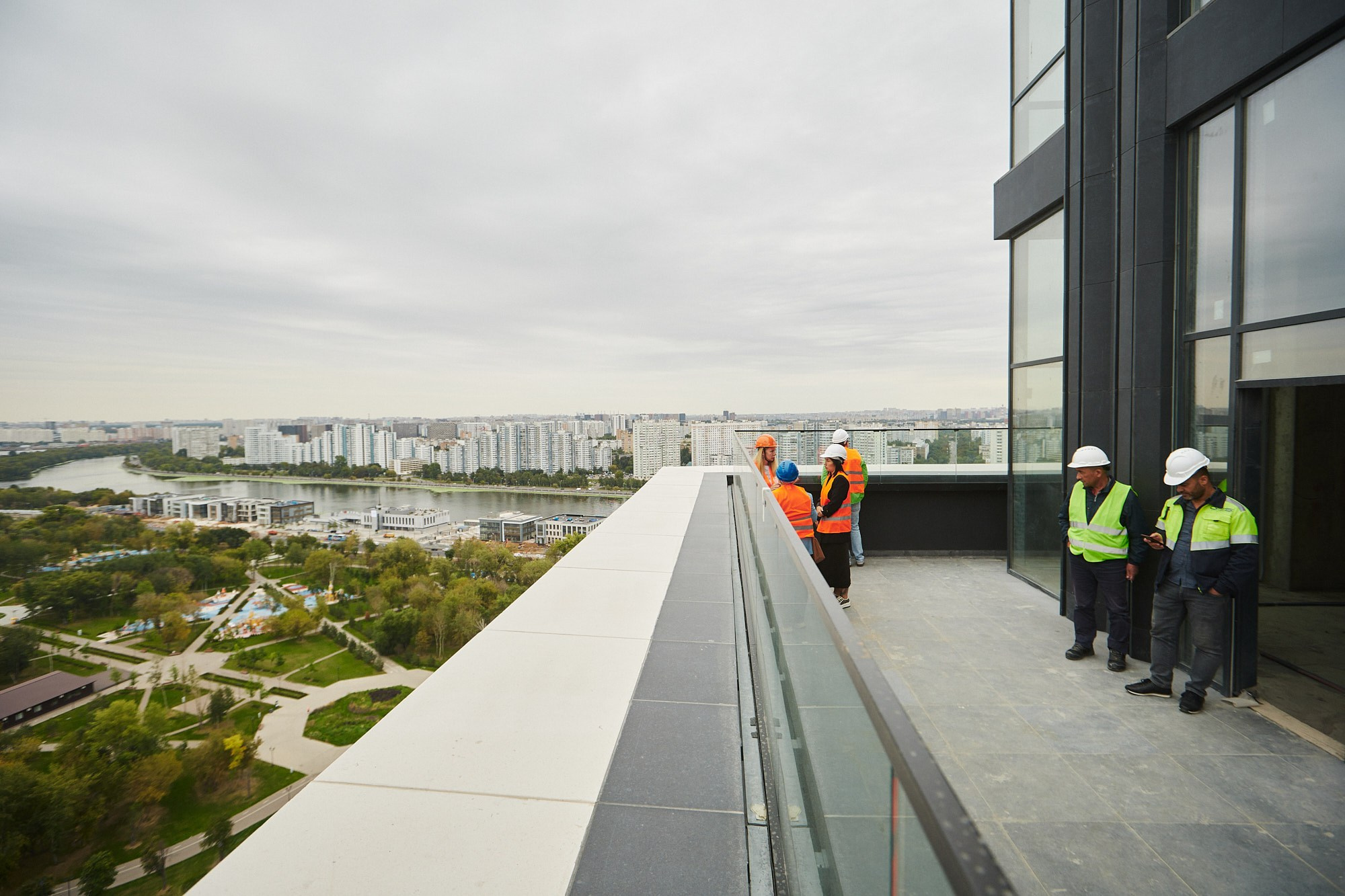 Открытие продаж DreamTowers — репортажная съёмка PR-мероприятия в Москве. Репортажный фотограф в Москве — Дмитрий Тарасов | Съёмка мероприятий, концертов, корпоративов