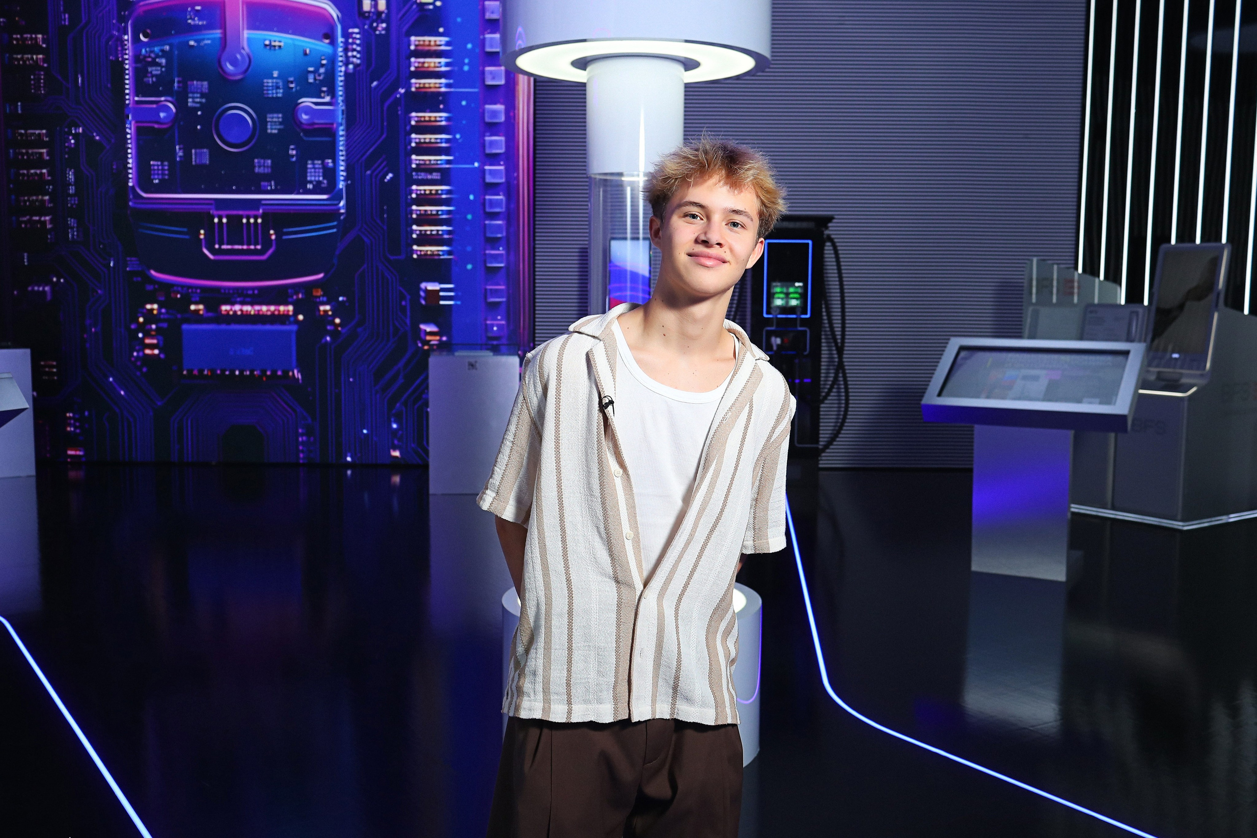 Леон Кемстач Фото.