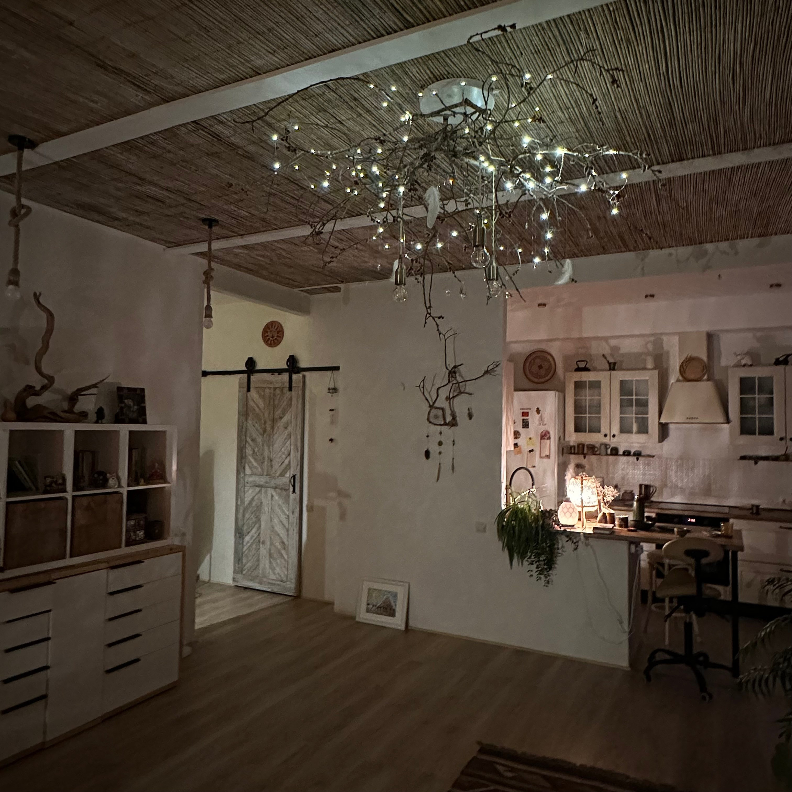 Квартира в Эко стиле. Дизайнер декоратор интерьеров и предметов интерьера