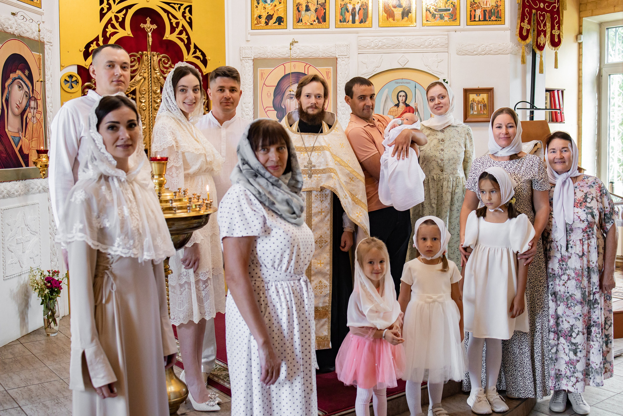 Таинство Крещения Ивана в Церкви Архангела Михаила. Детский и семейный фотограф в Пушкино, Мытищи, Москва Сергеева Светлана