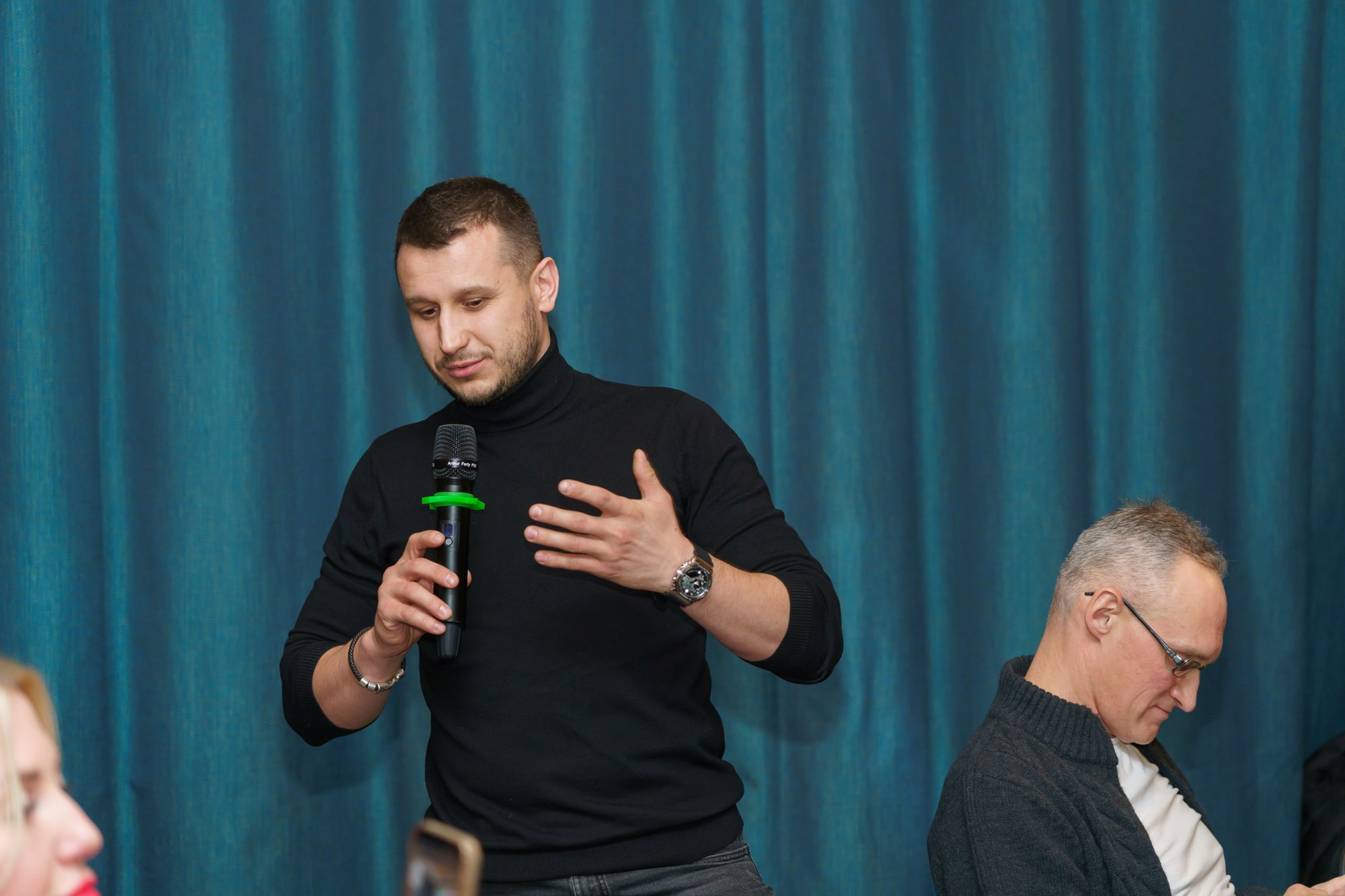 Выступление спикера. Photomantis