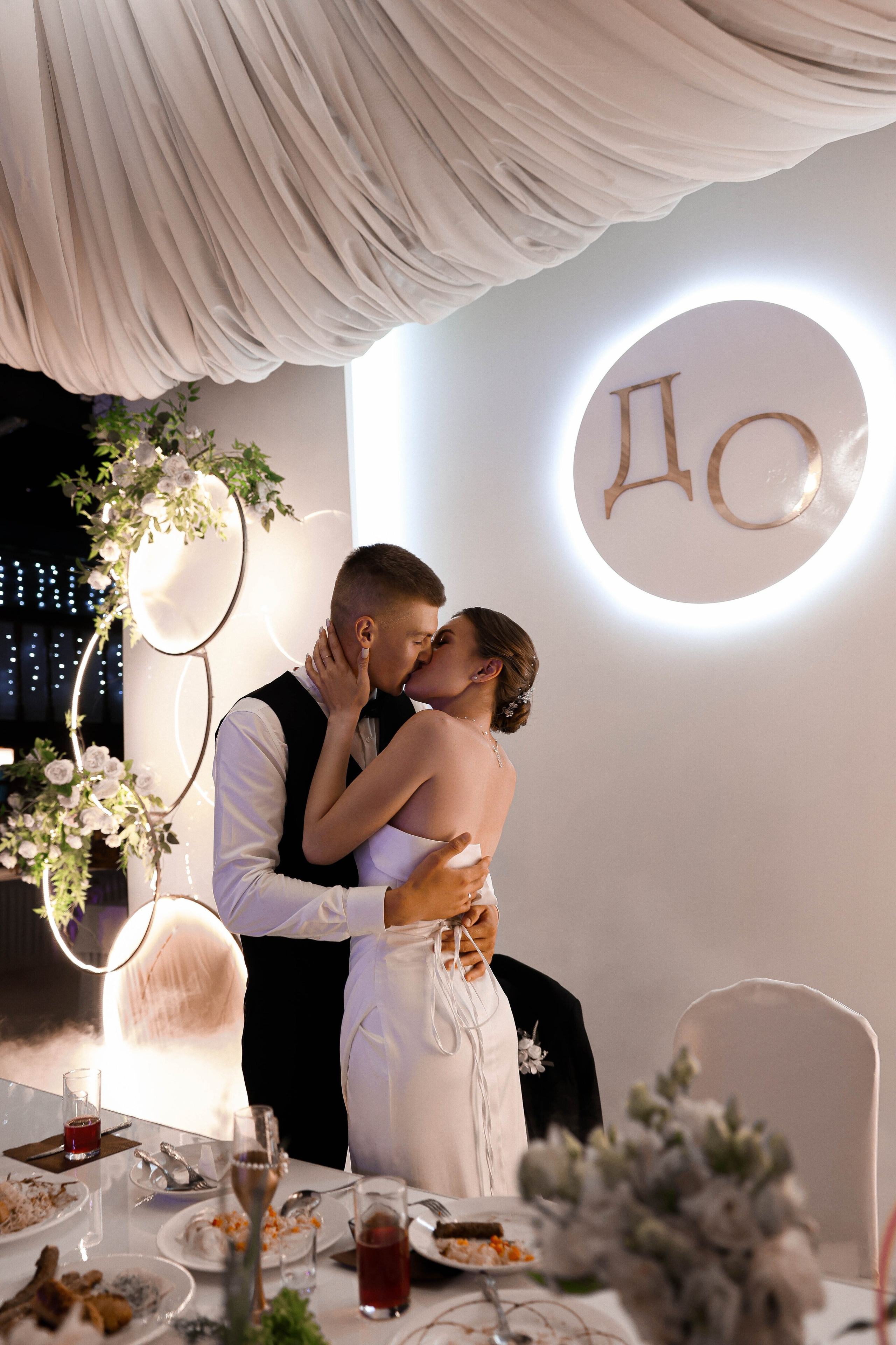 WEDDIND TNT. Свадебный и Школьный фотограф Улан-Удэ Бурятия Джулия Топоева Выпускные альбомы Фотограф на мероприятие